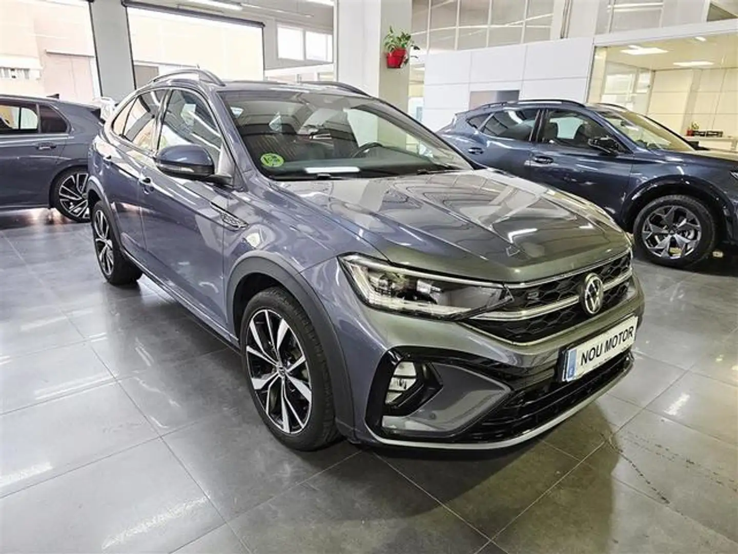 Volkswagen Taigo 1.5 TSI R-Line DSG 110kW Gris - 2