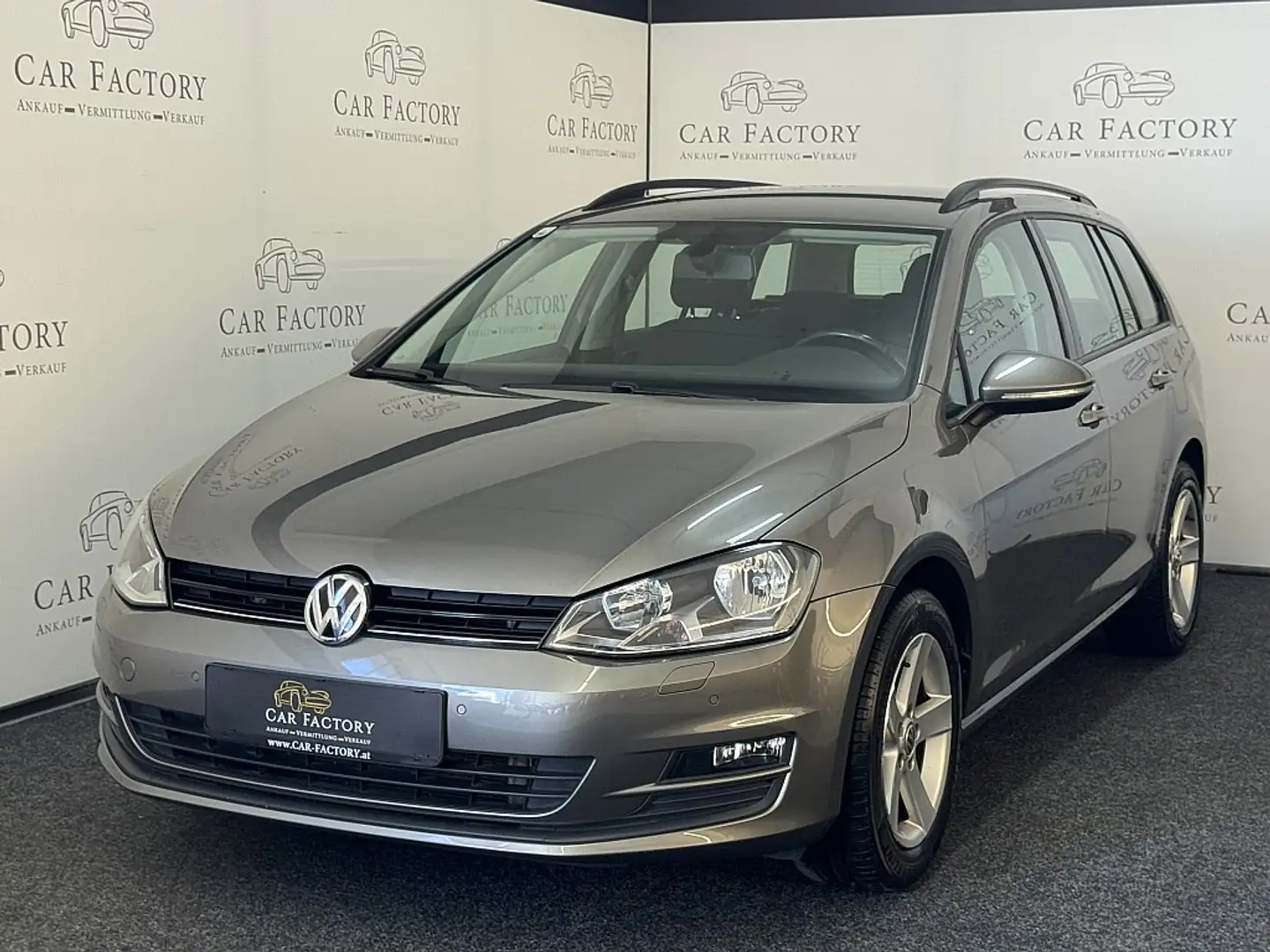 Volkswagen Golf Variant Rabbit 1,2 TSI Gris - 1