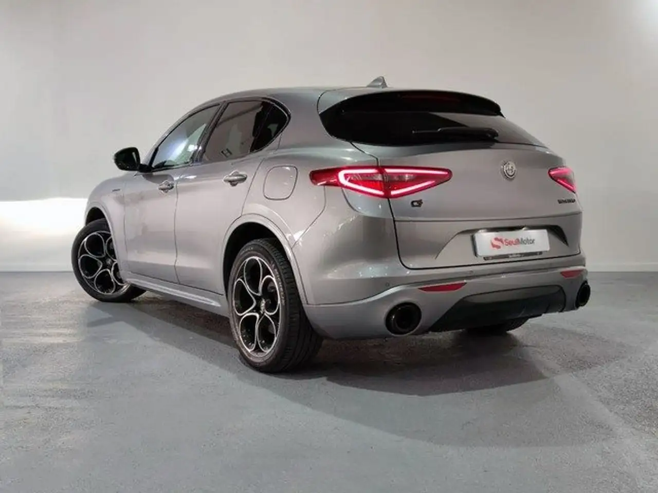Alfa Romeo Stelvio 2023