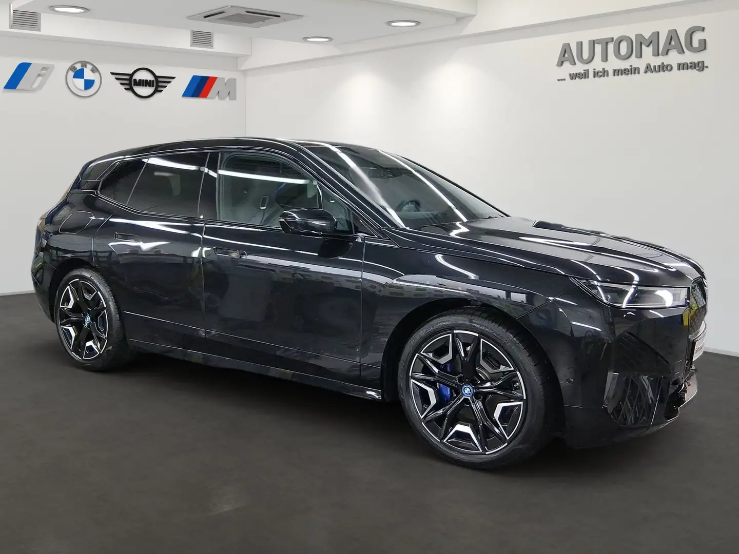 BMW iX xDrive40 AHK*Laser*SkyLounge*DriveAssistProf*ParkA Schwarz - 2