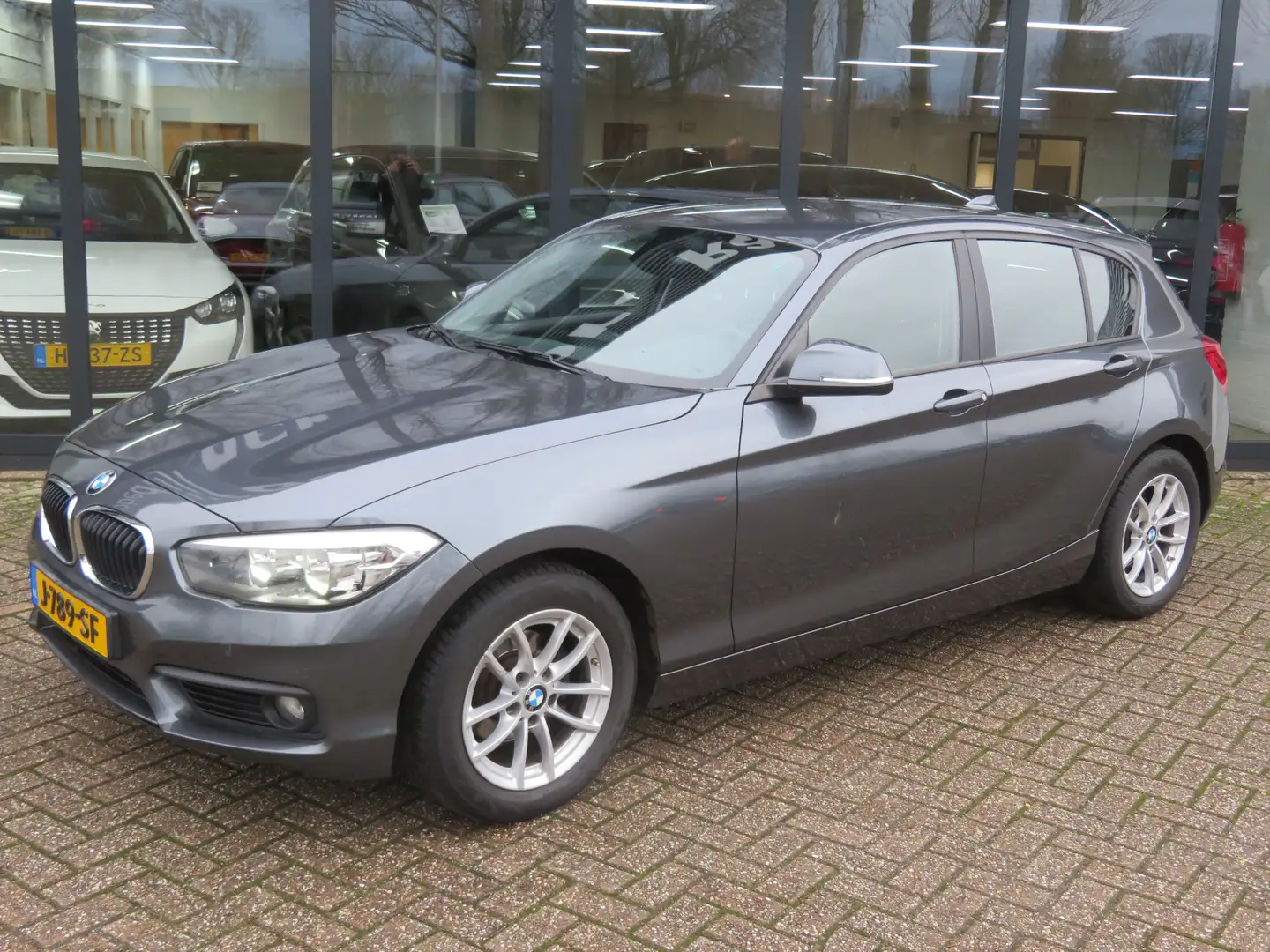 BMW 116 1-serie 116d *Navigatie*ECC*EXPORT/EX.BPM* Grijs - 2