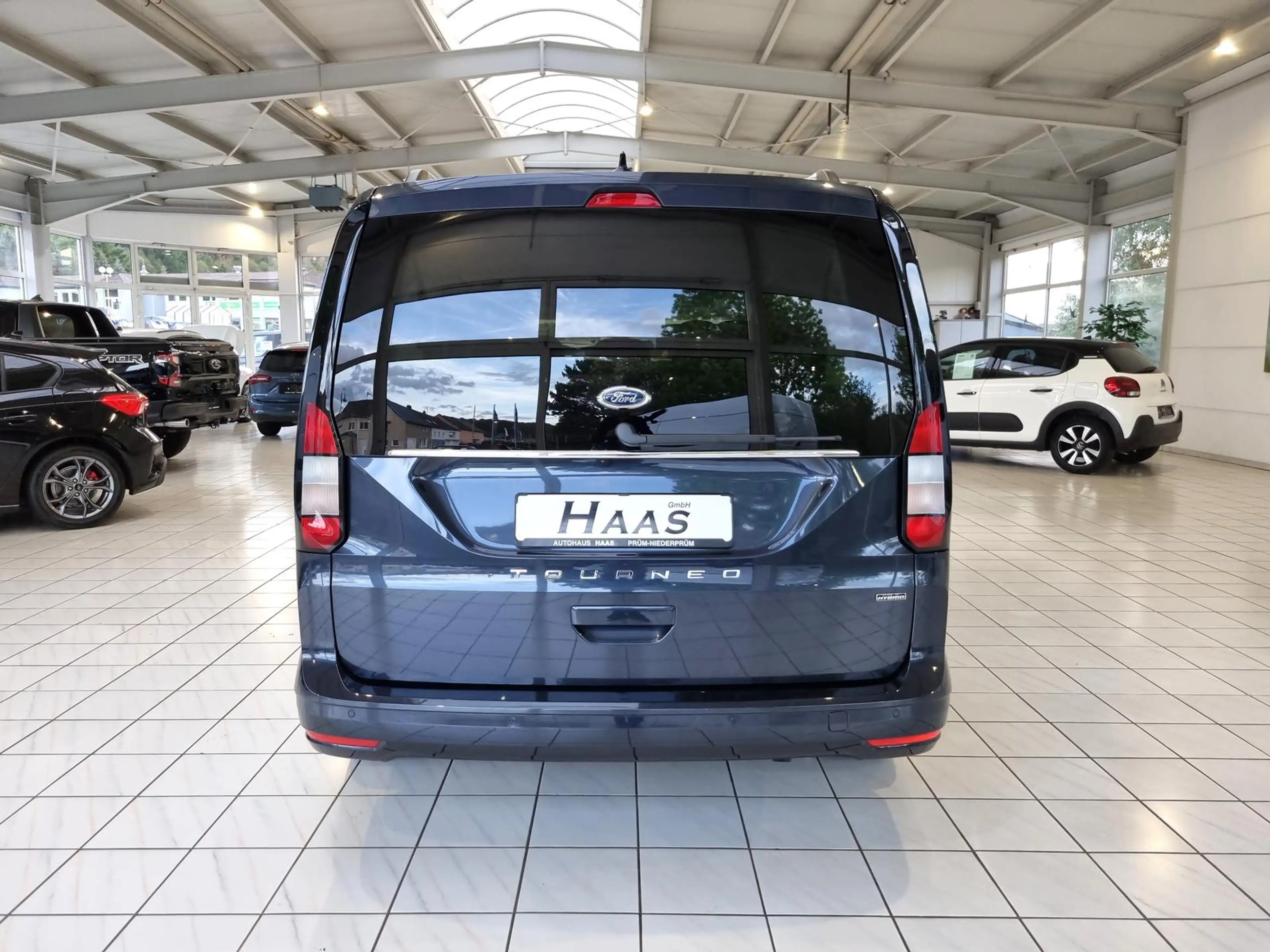 Ford Tourneo Connect Grand Tourneo Connect Titanium PHEV 150 PS #7 Sitz — photo 7