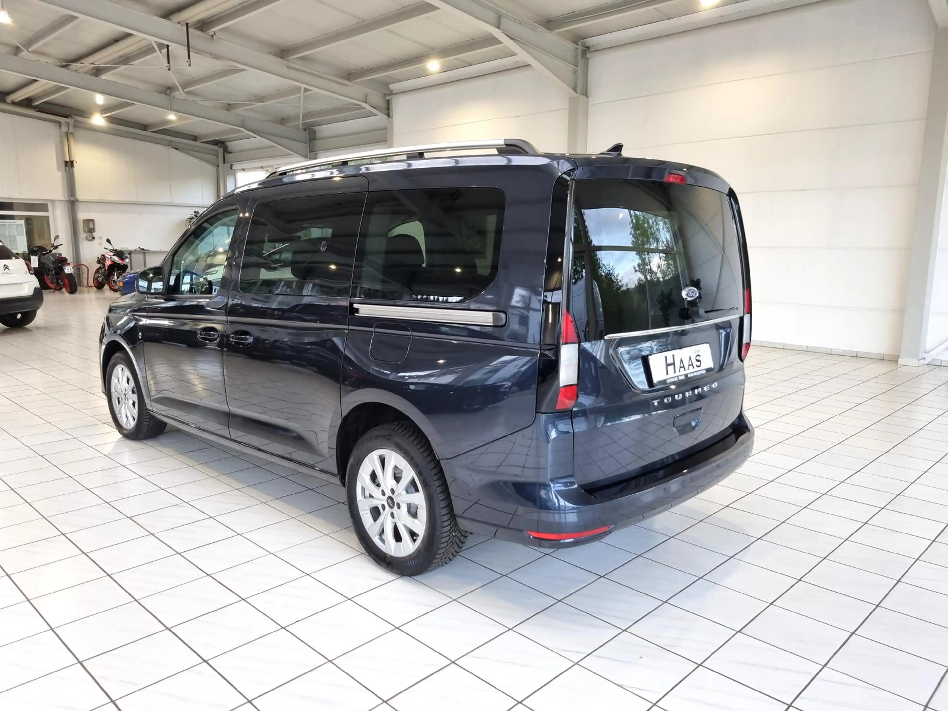 Ford Tourneo Connect Grand Tourneo Connect Titanium PHEV 150 PS #7 Sitz — photo 8