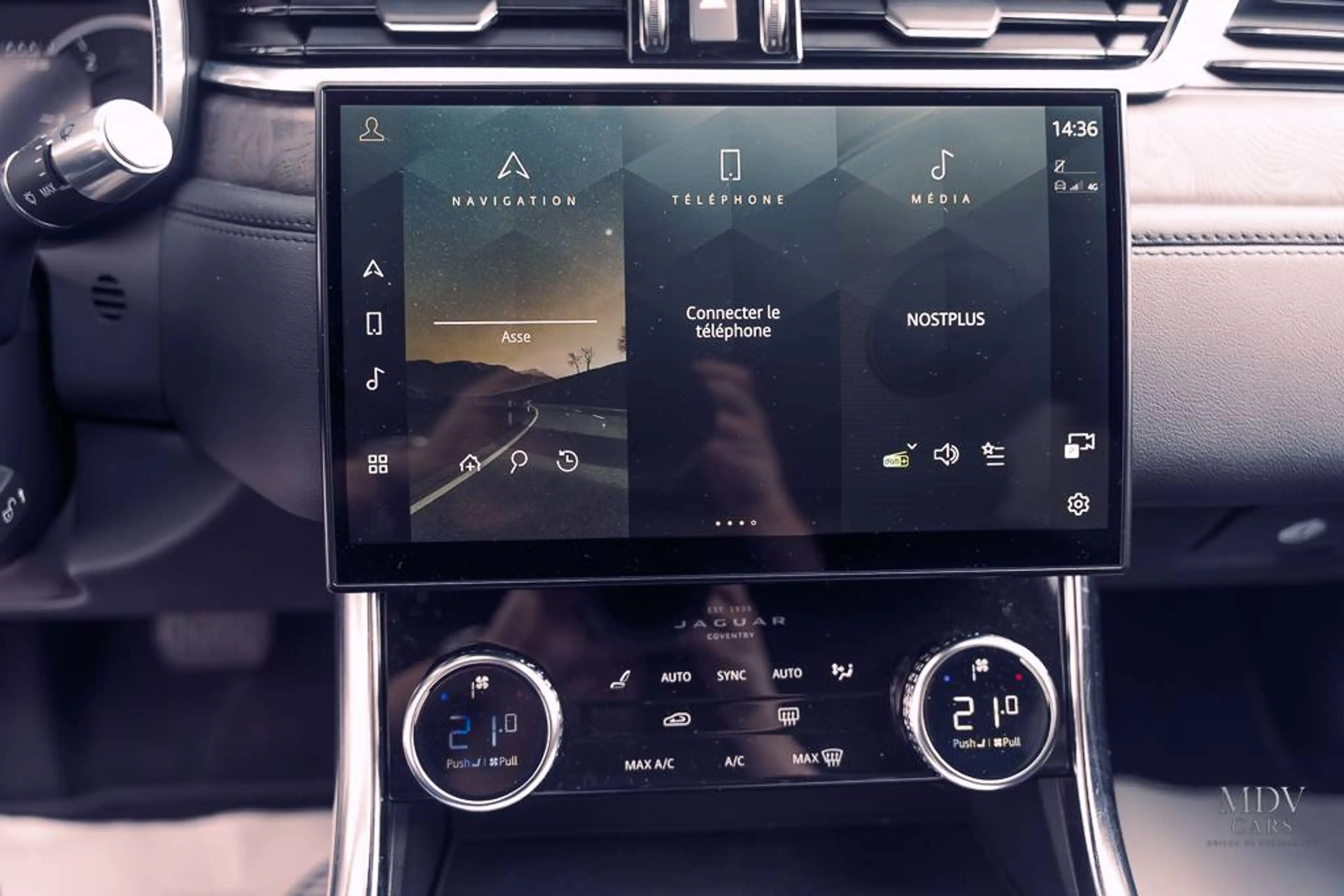 Jaguar XF XF 2.0 D MHEV AWD D200 HSE — photo 10