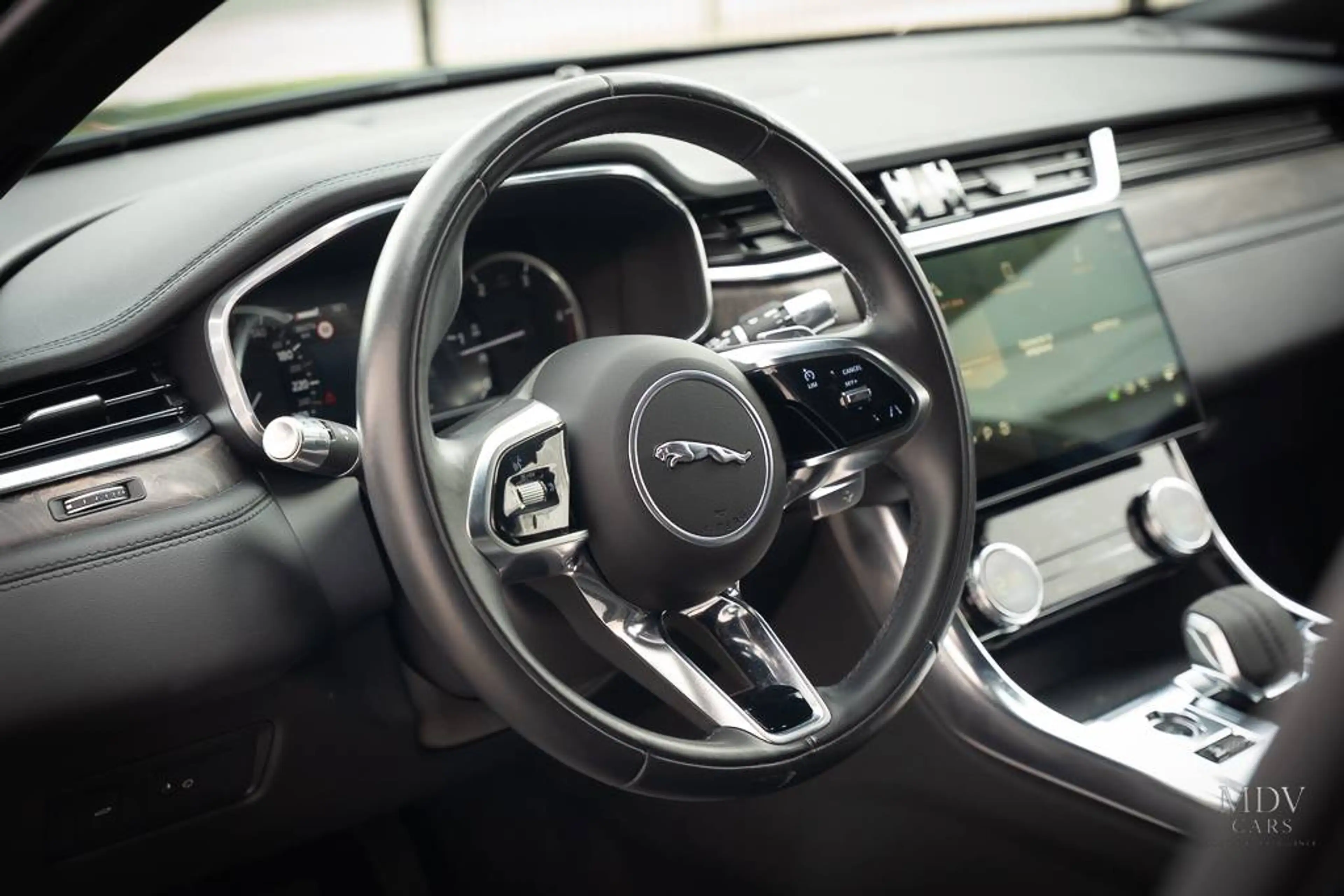 Jaguar XF XF 2.0 D MHEV AWD D200 HSE — photo 7