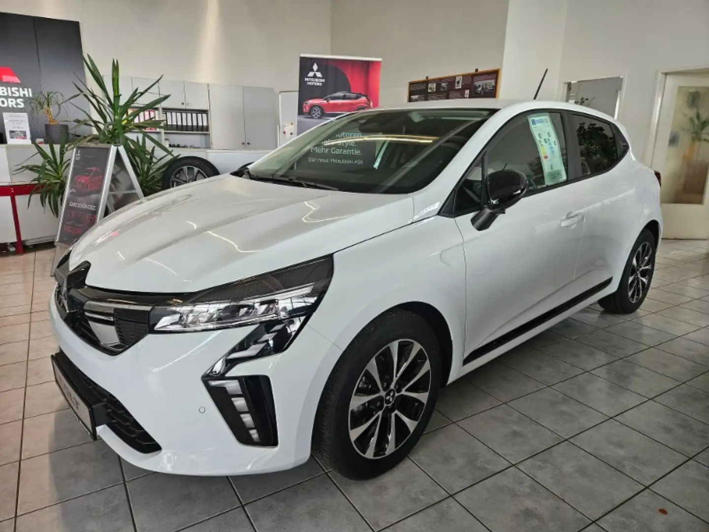 Mitsubishi Colt PLUS 1.0 Benziner 5-Gang Blanc - 2