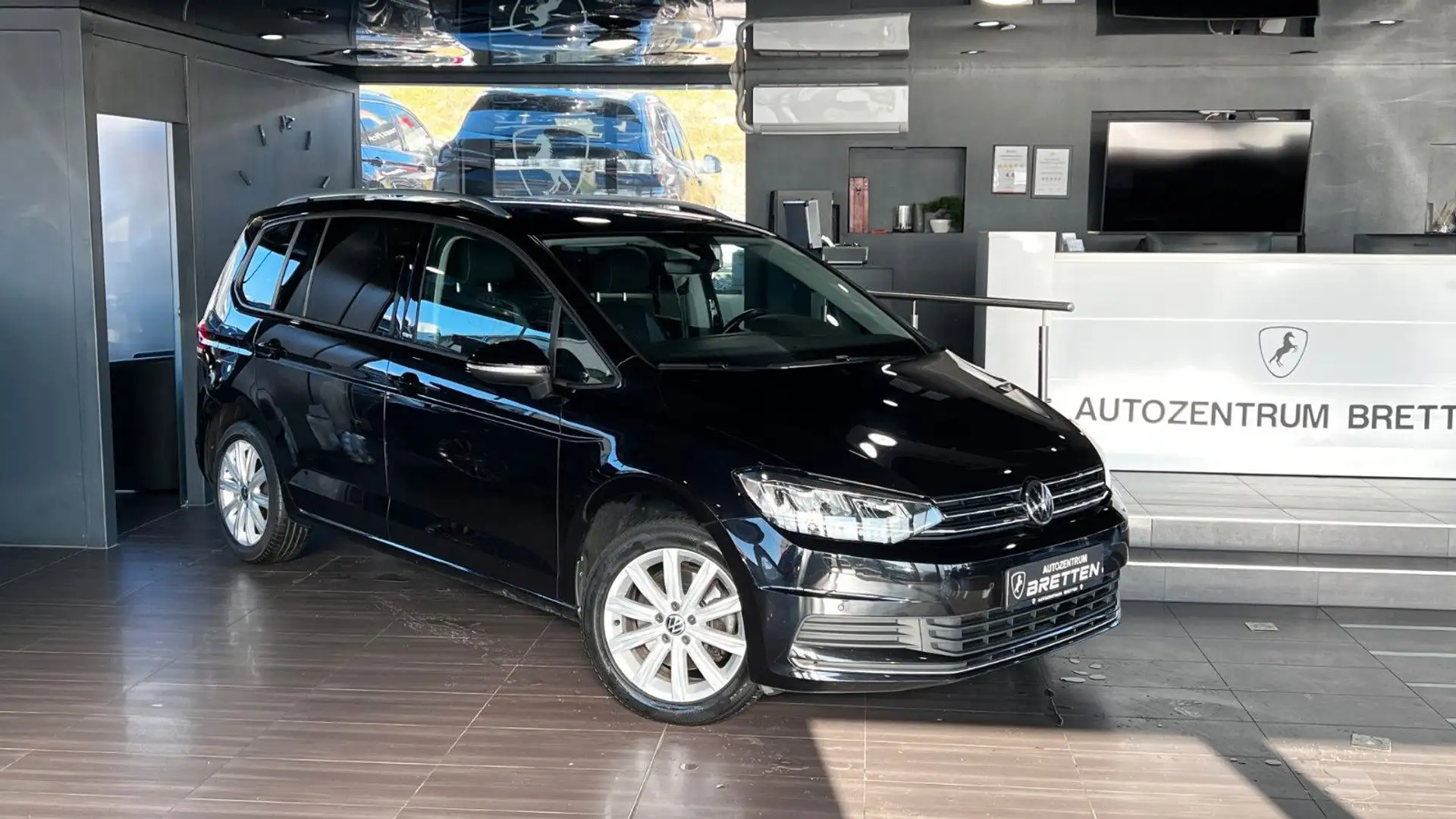 Volkswagen Touran 2.0 TDI DSG*Kamera*ACC*AHK*7-Sitzer Schwarz - 1