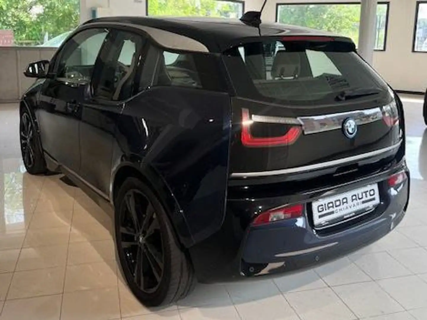 BMW i3 i3 120Ah Zwart - 2