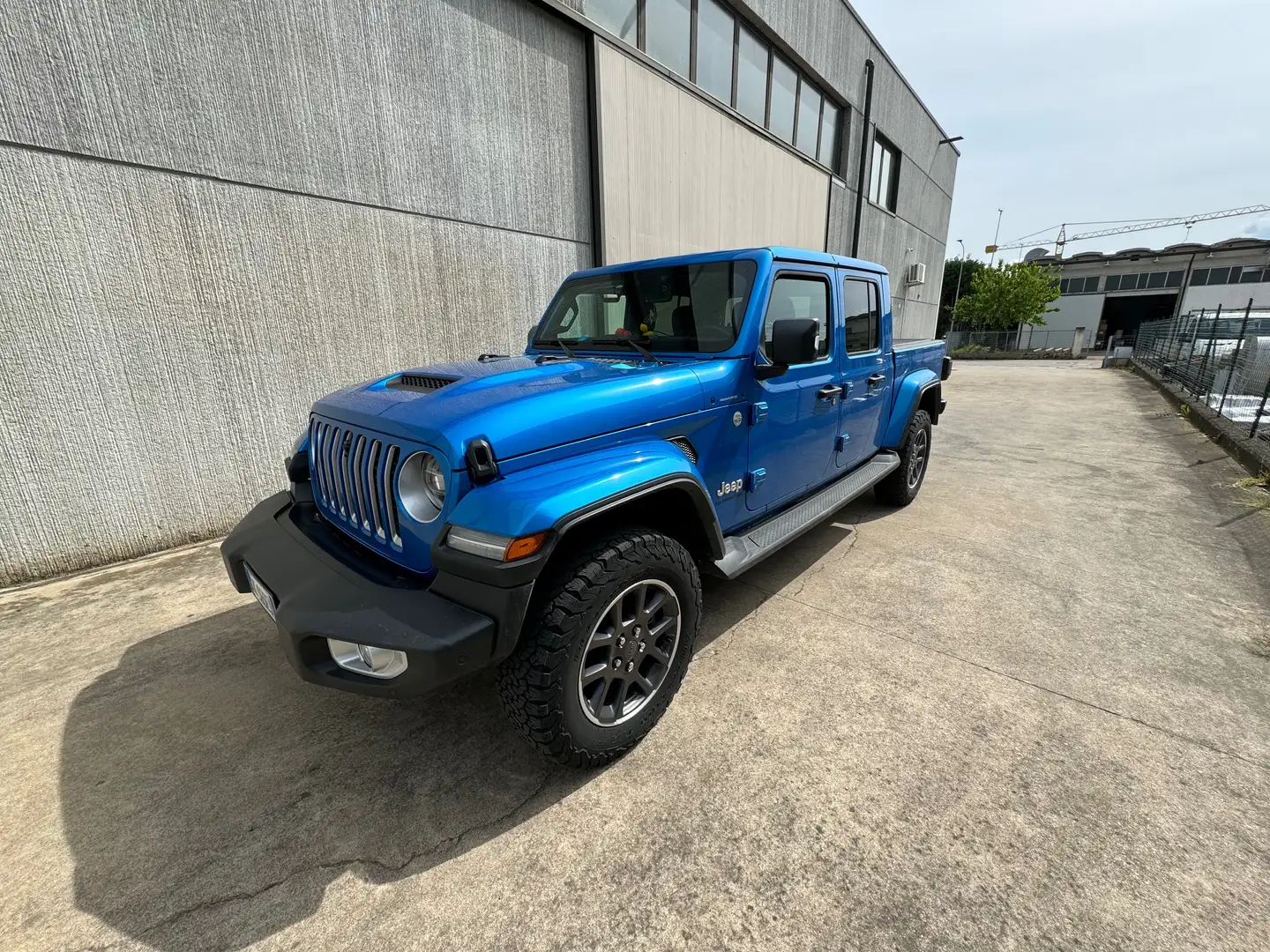 Jeep Gladiator Gladiator 3.0 V6 Overland 4wd auto Modrá - 2