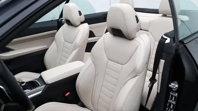 BMW 4 Series view 9