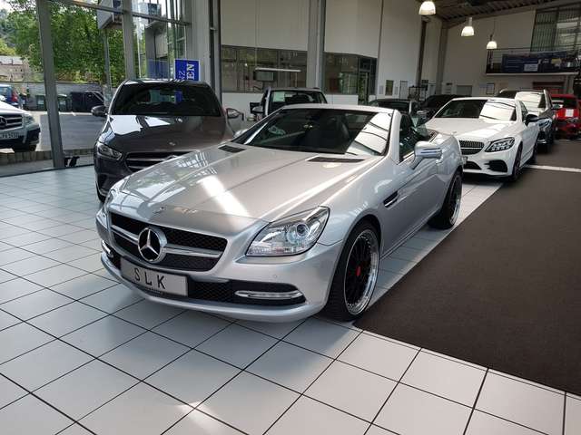 Imagine Mercedes-Benz SLK 250 ROADSTER AUTOMATIK SHZ LEDER COMAND