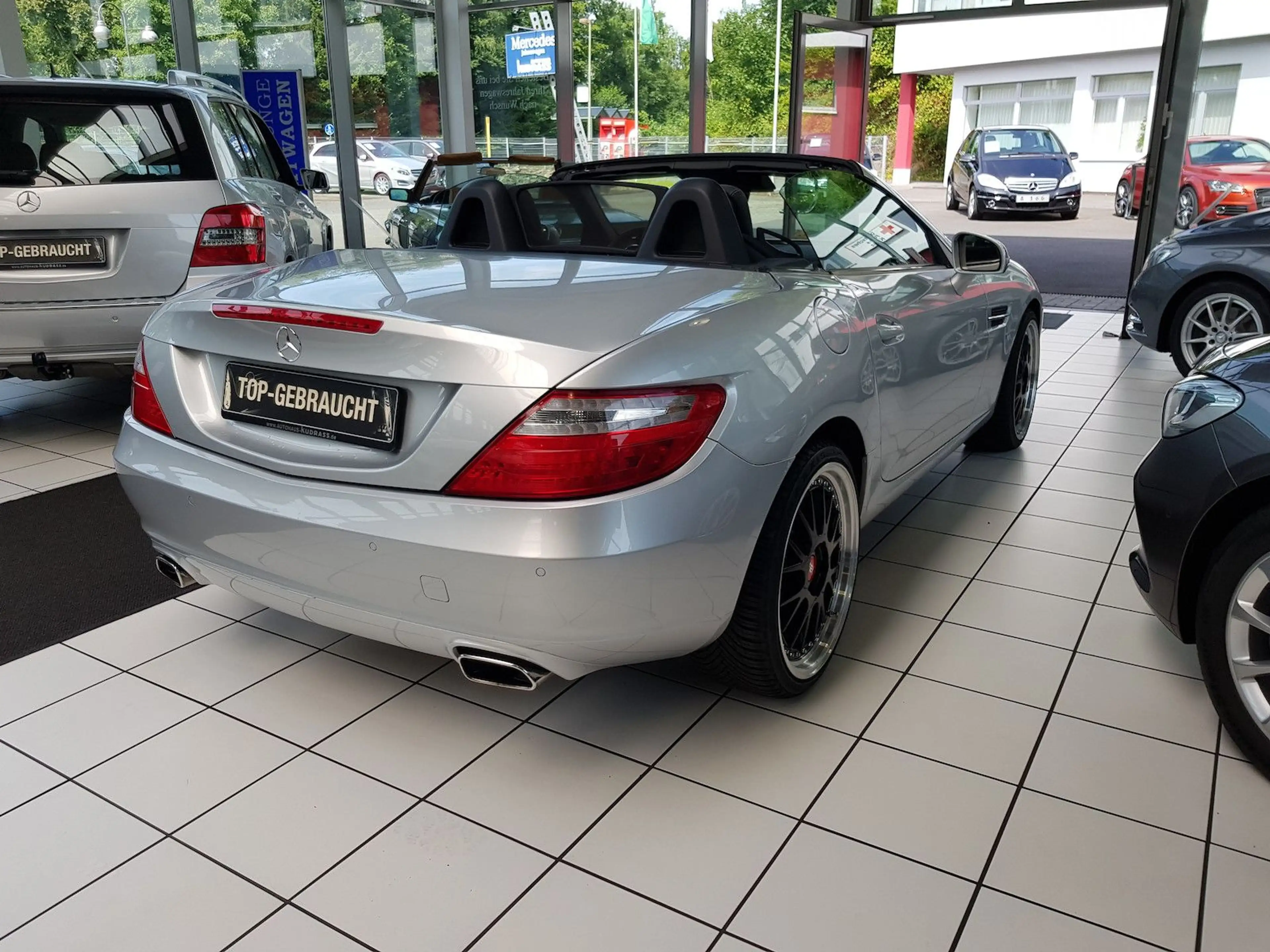 Mercedes-Benz SLK 250 ROADSTER AUTOMATIK SHZ LEDER COMAND — photo 3