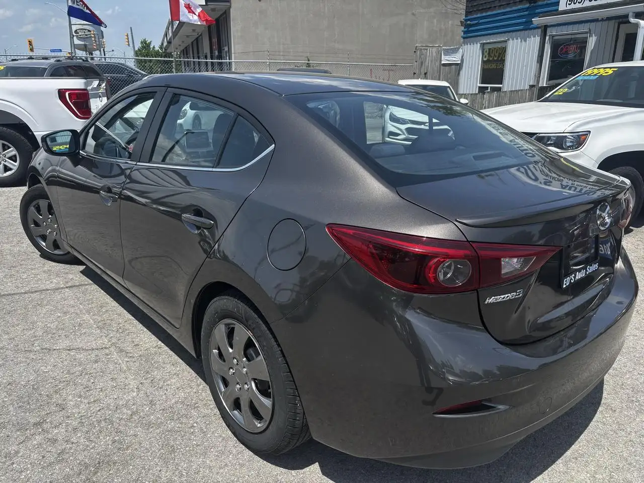 Mazda 3 снимка Mazda 3