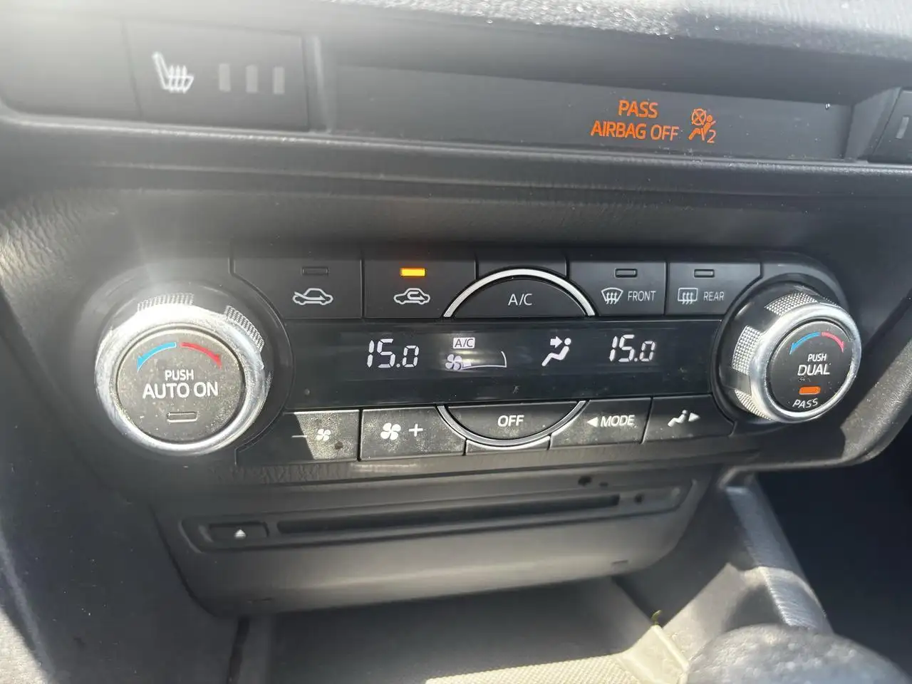 Mazda 3 снимка Mazda 3