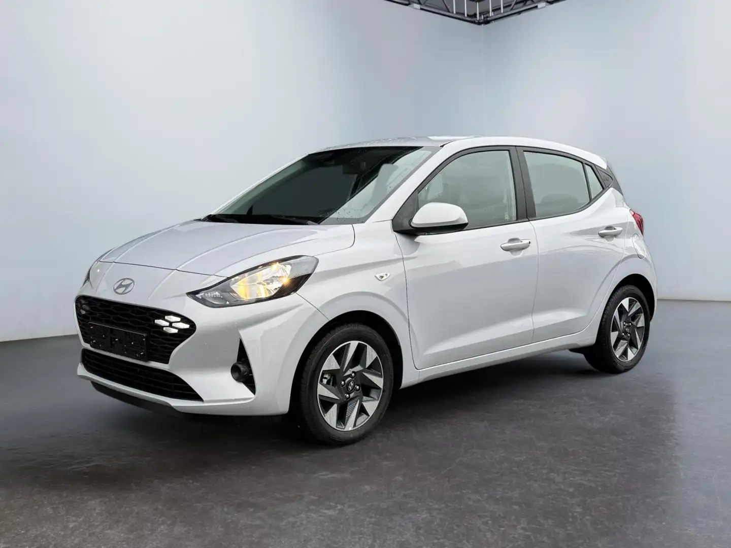 Hyundai i10 1,2 MJ25 Klimaaut, NAV 8Z, SHZ, Spha BT Kam PDC... Grau - 1