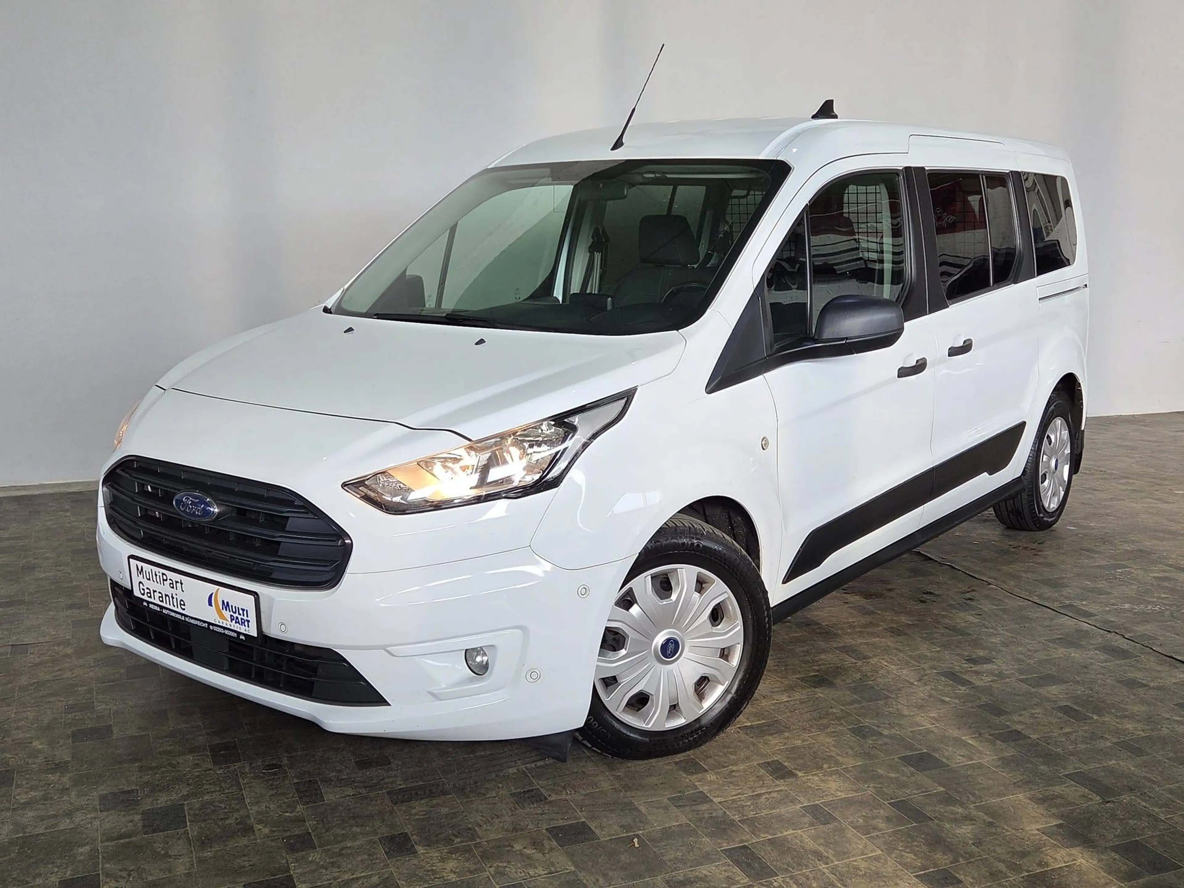 Ford Transit Connect 1,5 D Kombi lang Trend, Navi, Klima, 1.Hand — photo 3