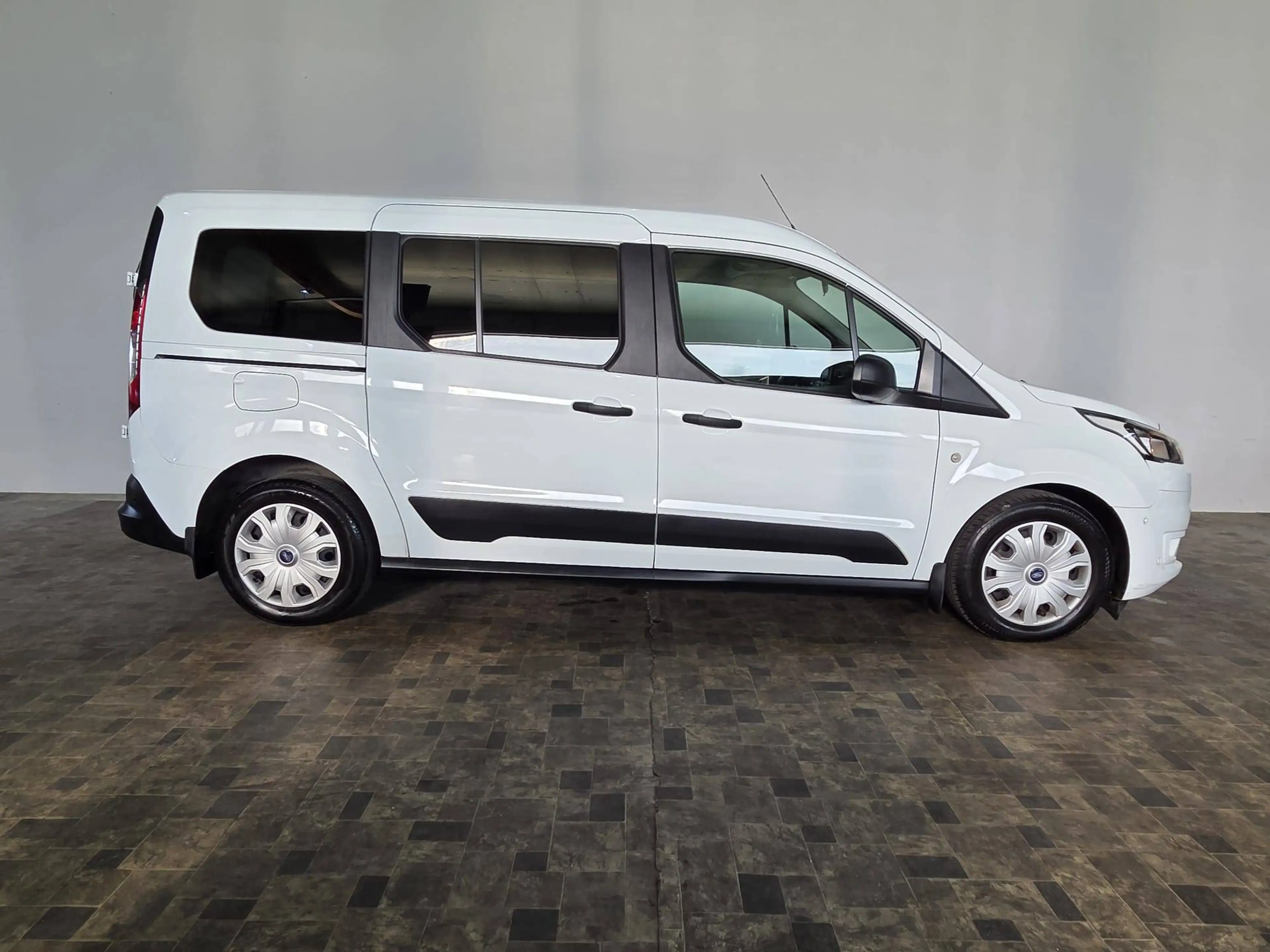 Ford Transit Connect 1,5 D Kombi lang Trend, Navi, Klima, 1.Hand