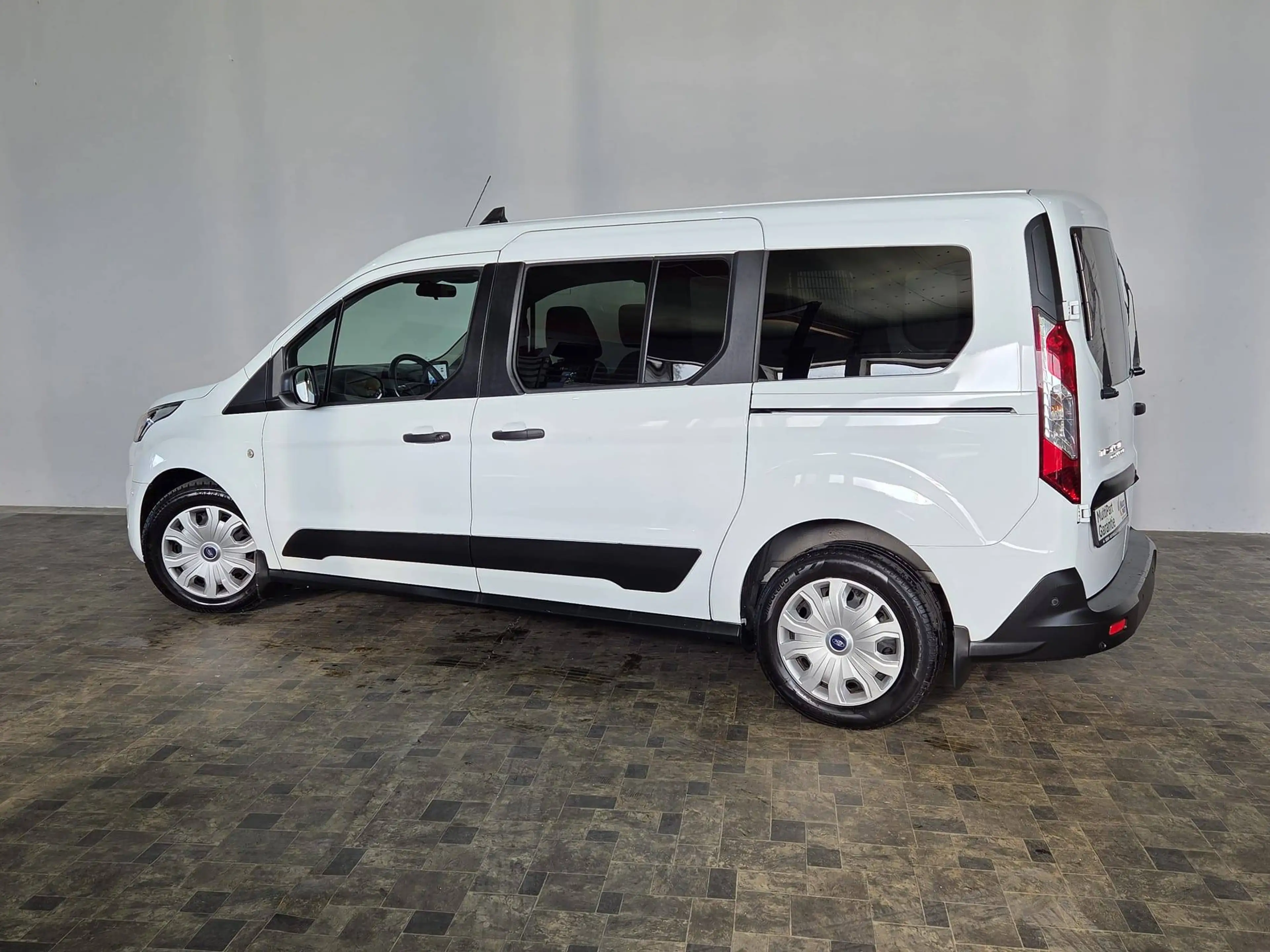 Ford Transit Connect 1,5 D Kombi lang Trend, Navi, Klima, 1.Hand — photo 6