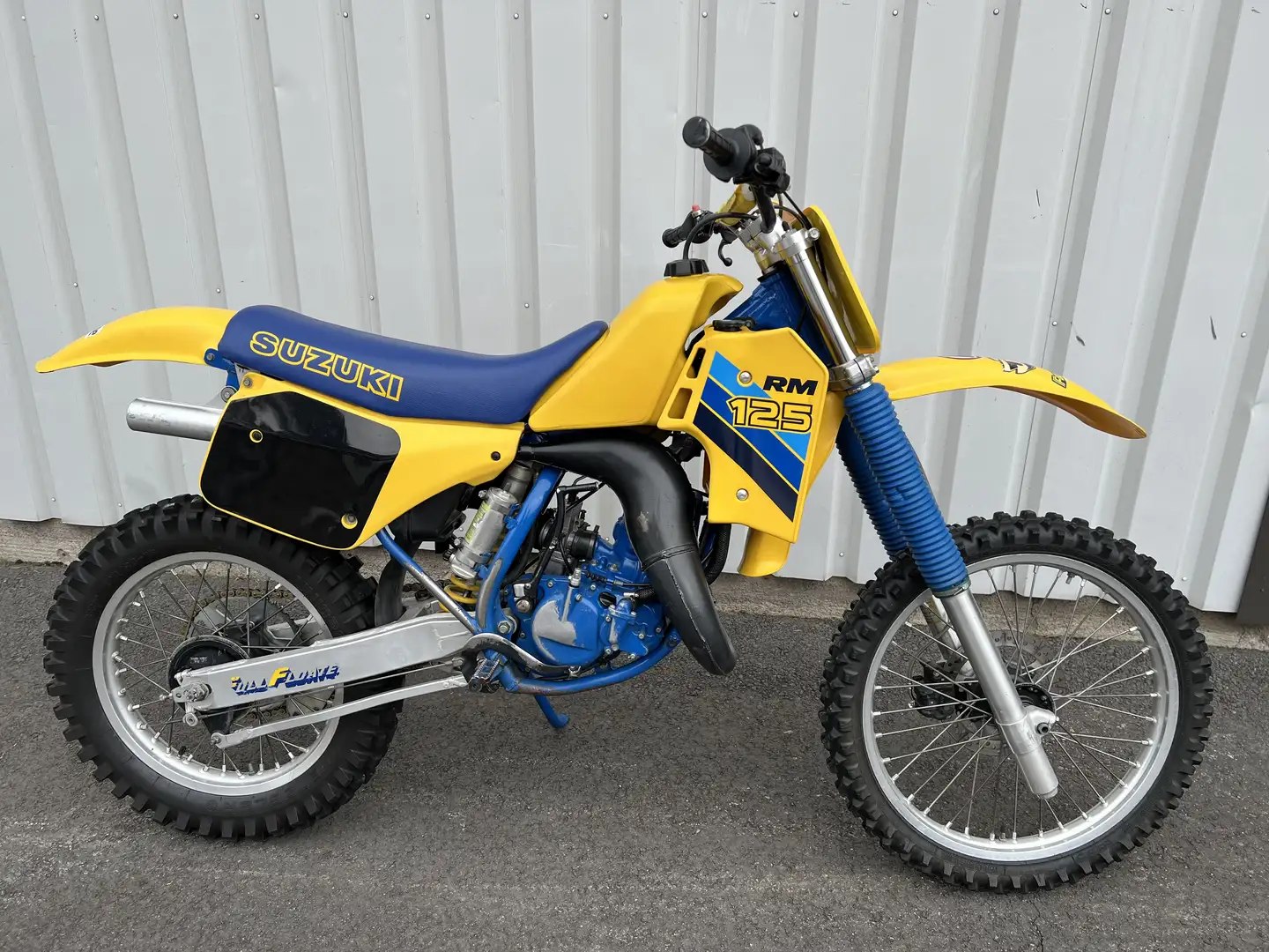 Suzuki RM 125 - 1