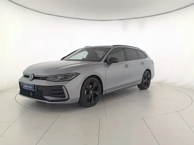 Volkswagen Passat Variant 1.5 etsi act r-line 150cv dsg