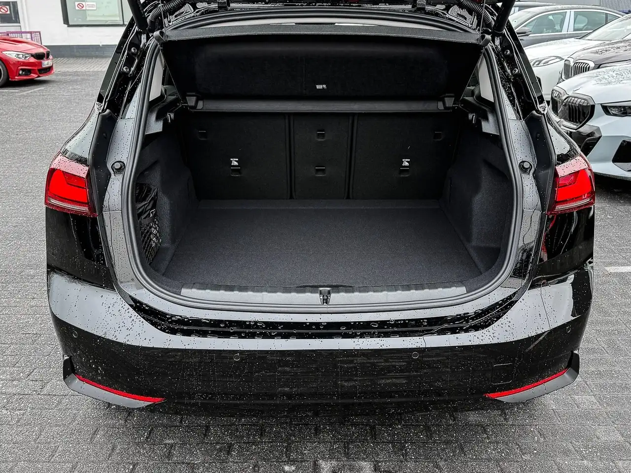 BMW 218 i Active Tourer * Panorama Glasdach * Rückfahrkame 16