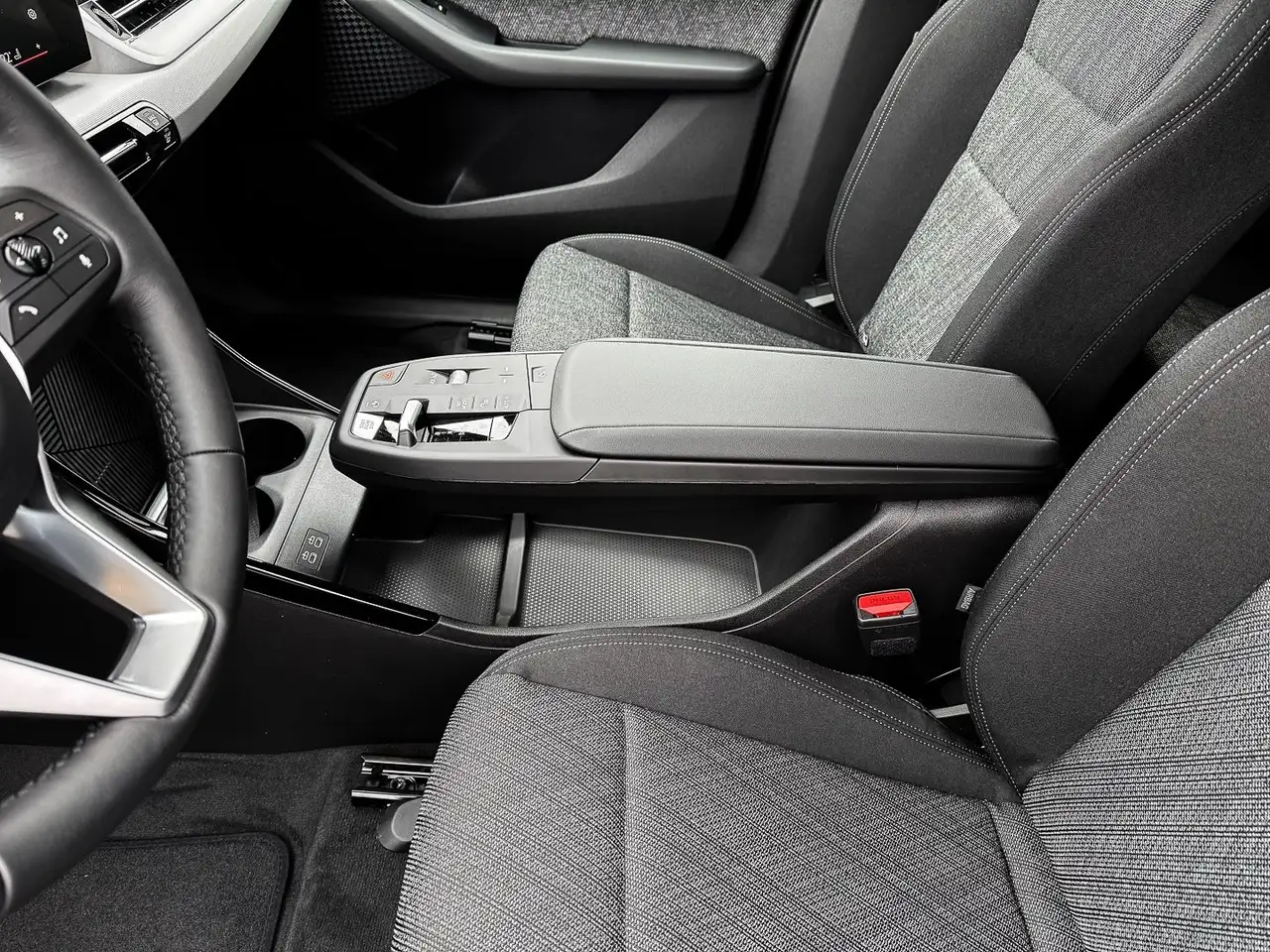 BMW 218 i Active Tourer * Panorama Glasdach * Rückfahrkame 13