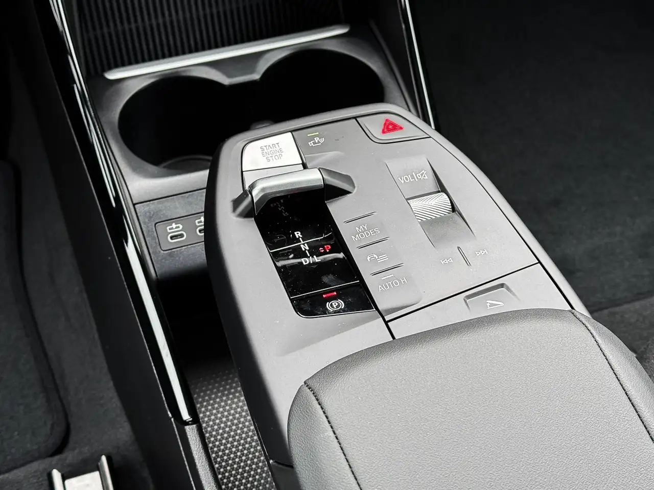 BMW 218 i Active Tourer * Panorama Glasdach * Rückfahrkame 11