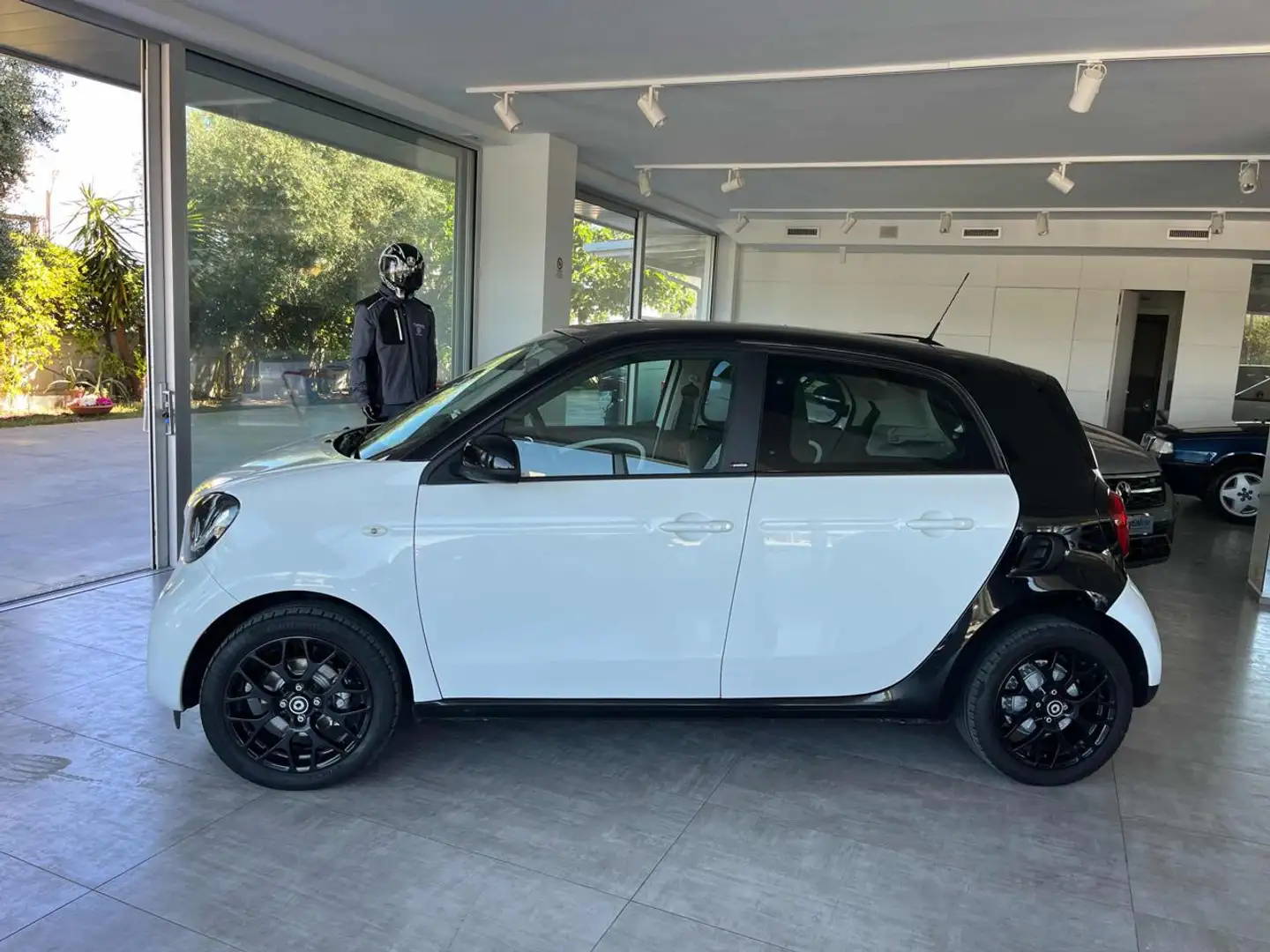 smart forFour 70 1.0 Passion Bianco - 2