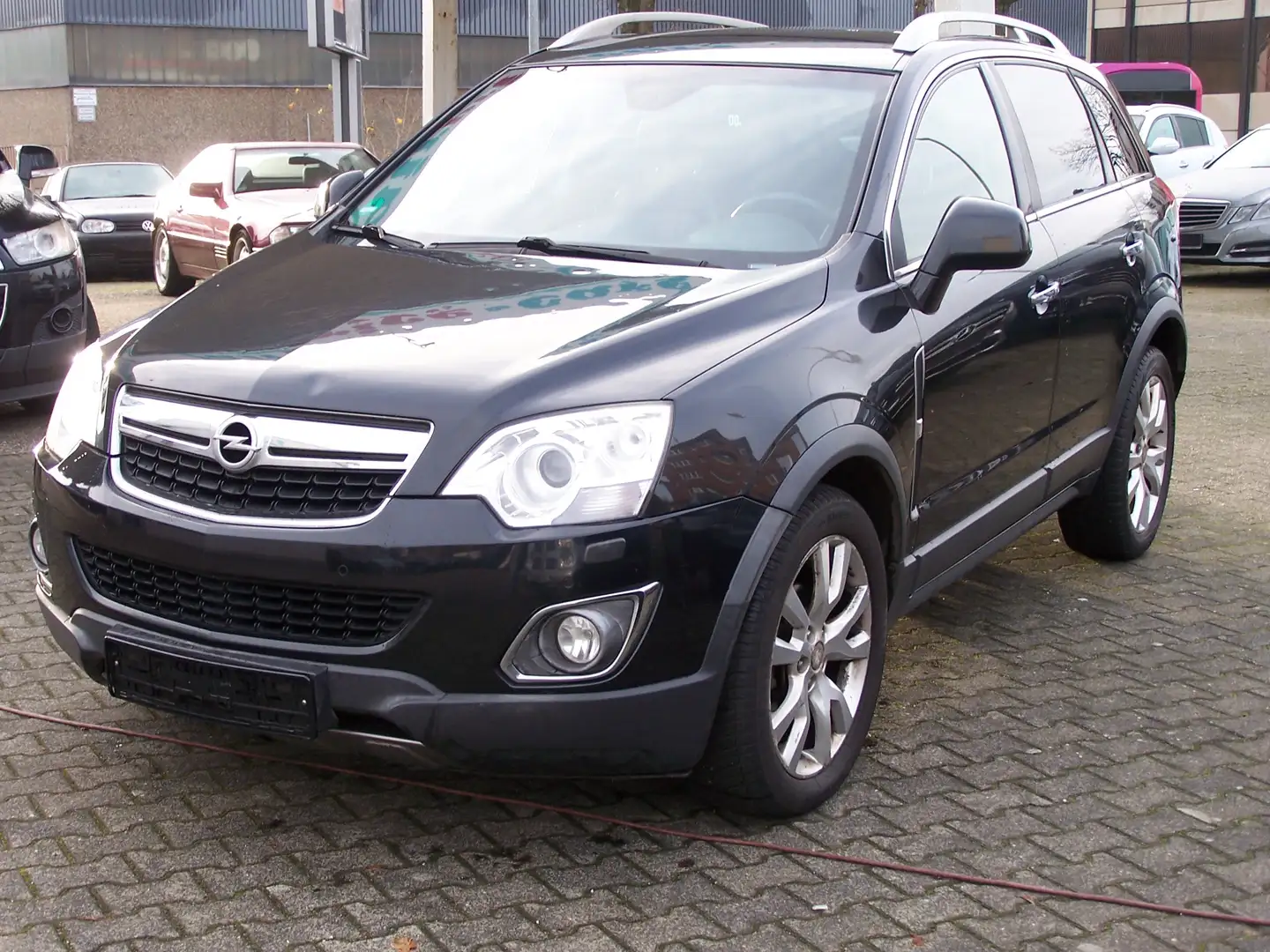 Opel Antara Cosmo 4x4 Schwarz - 2