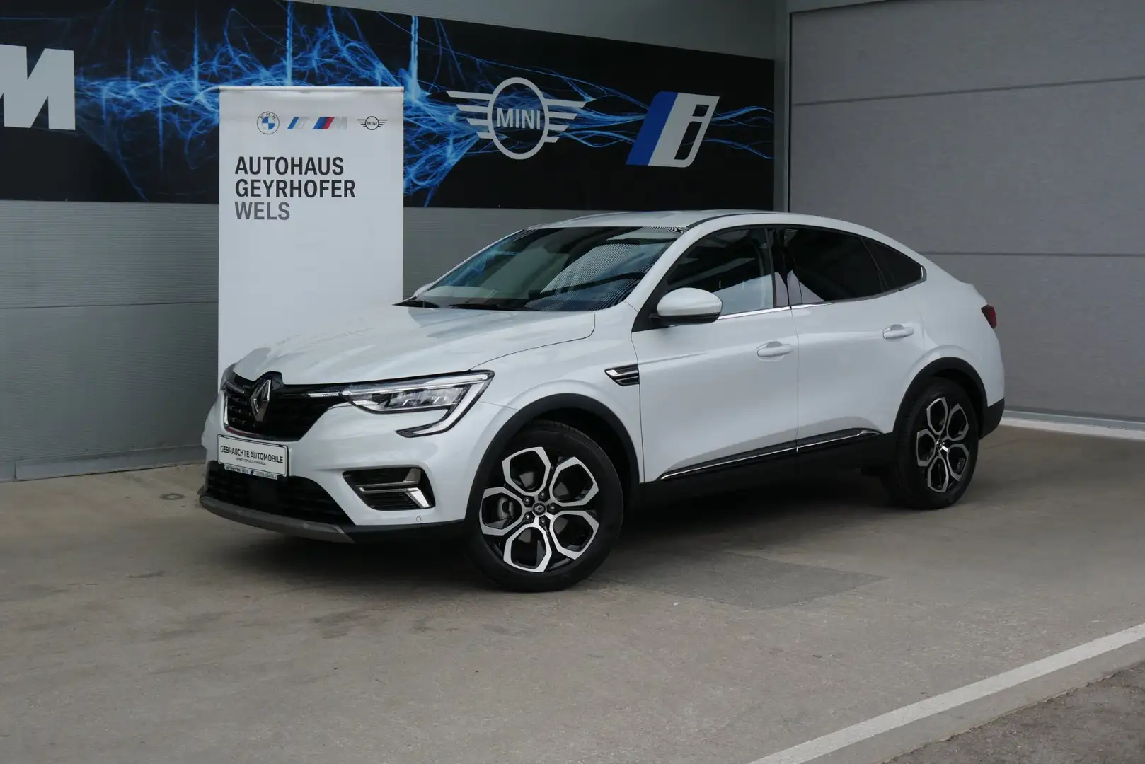 Renault Arkana E-Tech Hybrid 145 Techno *AHK/Navi/RFK/Lenkradhzg./LED* Weiß - 1