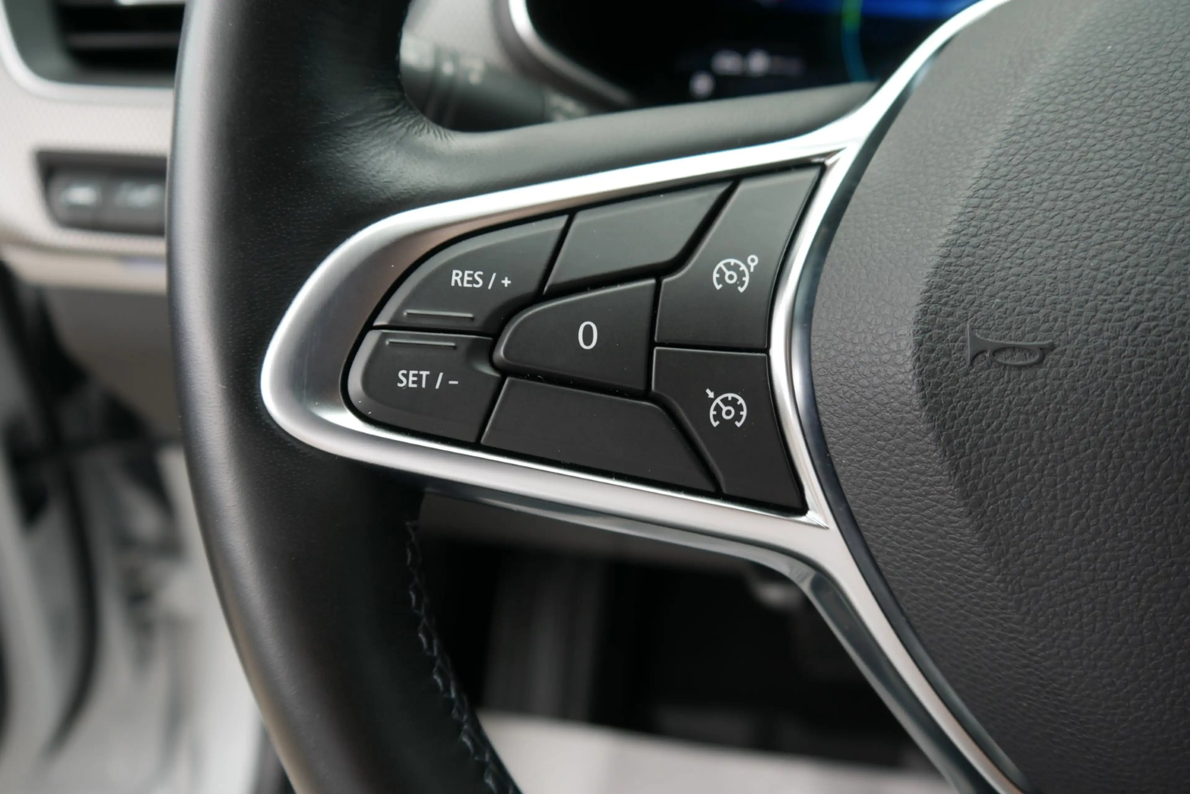 Renault Arkana E-Tech Hybrid 145 Techno *AHK/Navi/RFK/Lenkradhzg./LED* — photo 14
