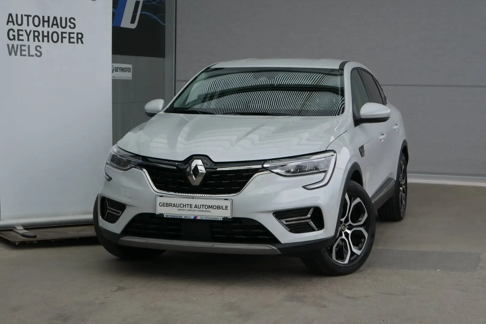 Renault Arkana E-Tech Hybrid 145 Techno *AHK/Navi/RFK/Lenkradhzg./LED* Weiß - 2