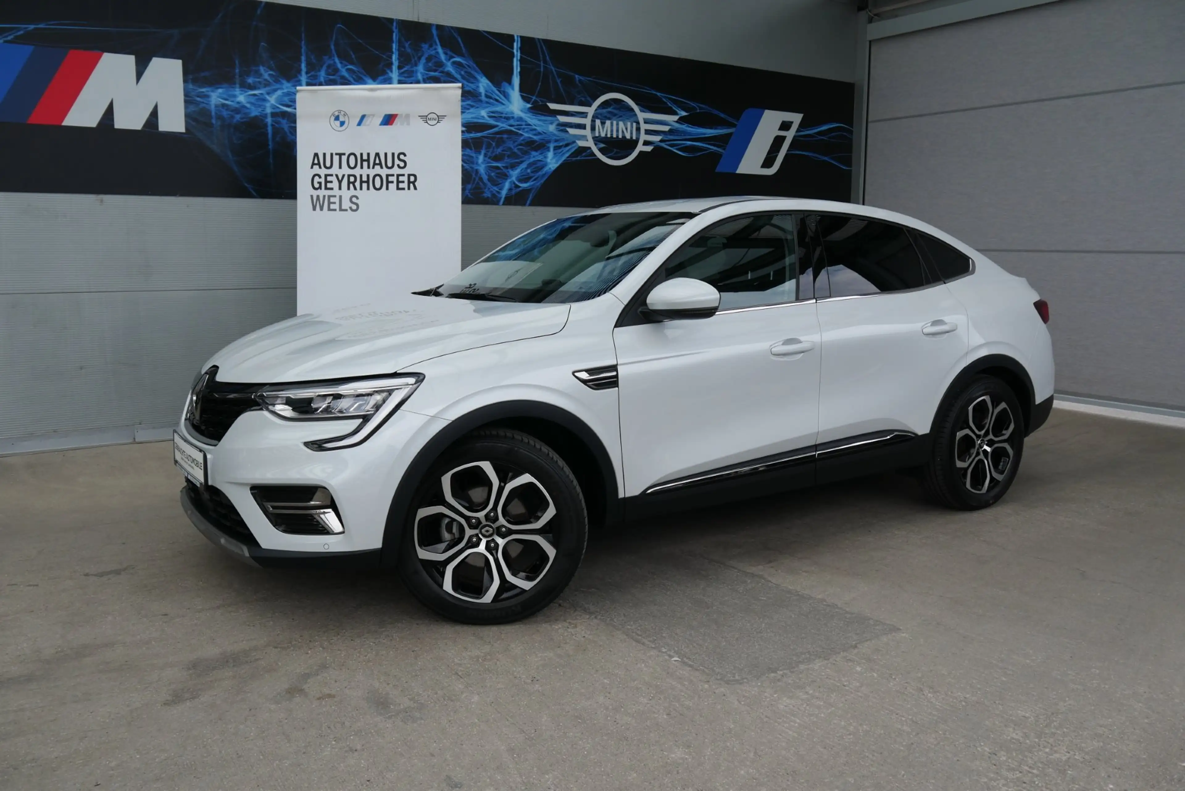 Renault Arkana E-Tech Hybrid 145 Techno *AHK/Navi/RFK/Lenkradhzg./LED* — photo 3