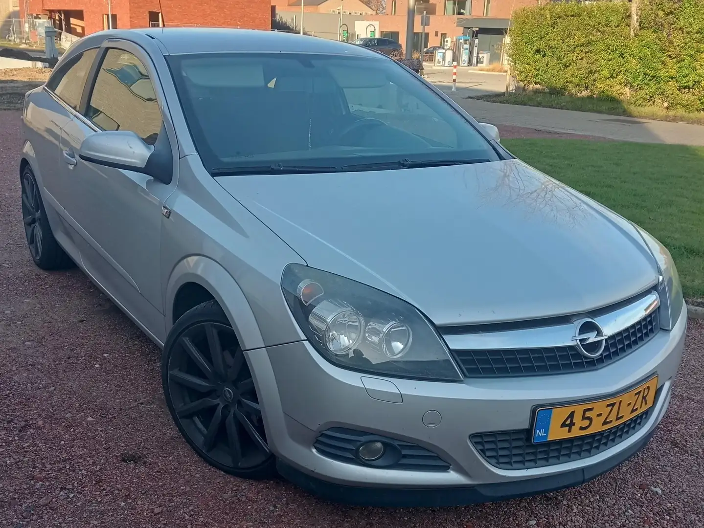 Opel Astra Astra 1.8 Temptation Zilver - 1