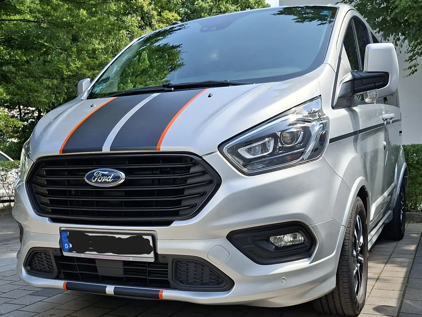 Ford Tourneo Custom Tourneo Custom 310 L1H1 VA Autm. Sport Silber - 1