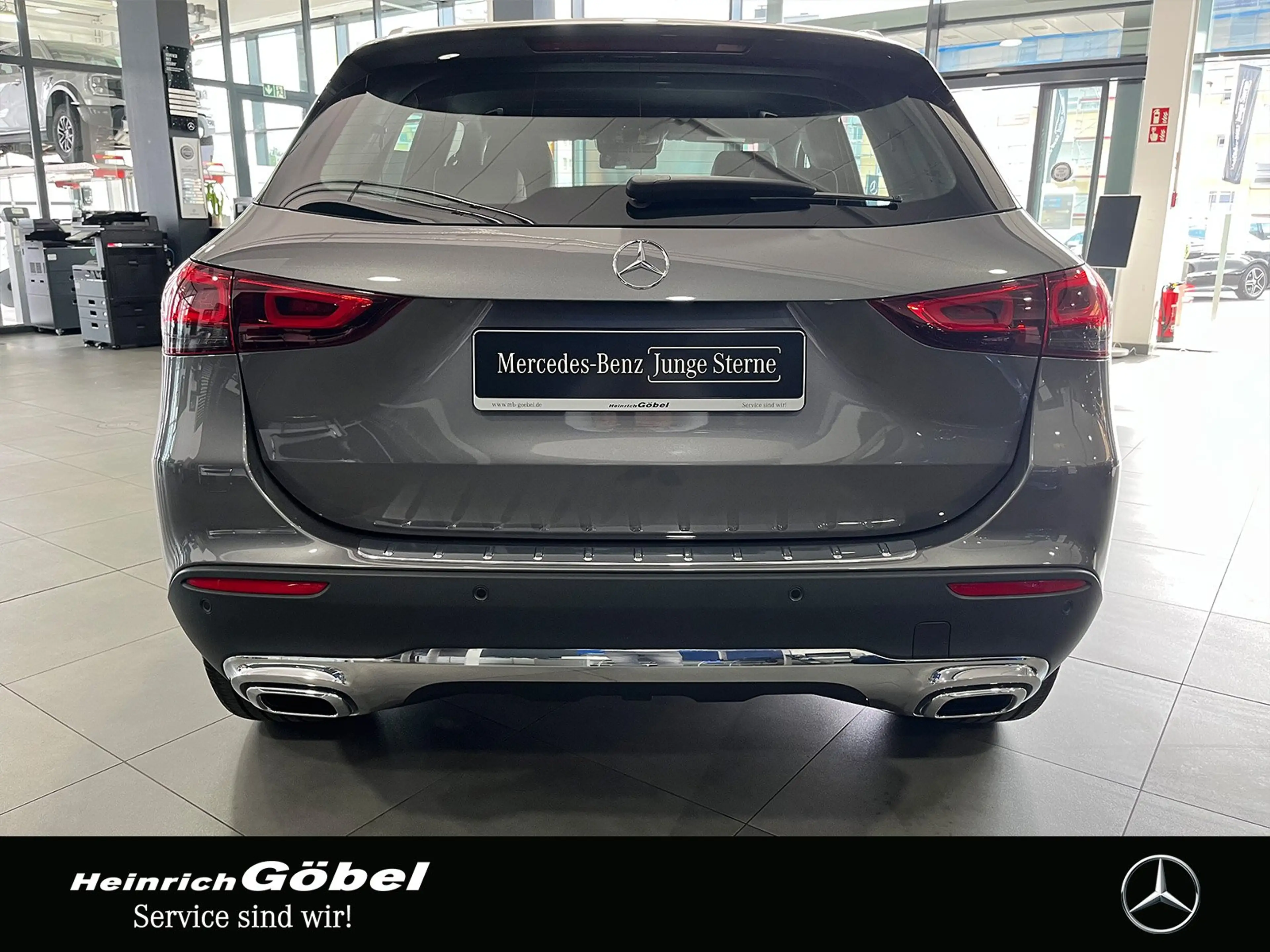 Mercedes-Benz GLA 180 PROGRESSIVE 7G-DCT+KAMERA+LED+ANHÄNGERKU — photo 5