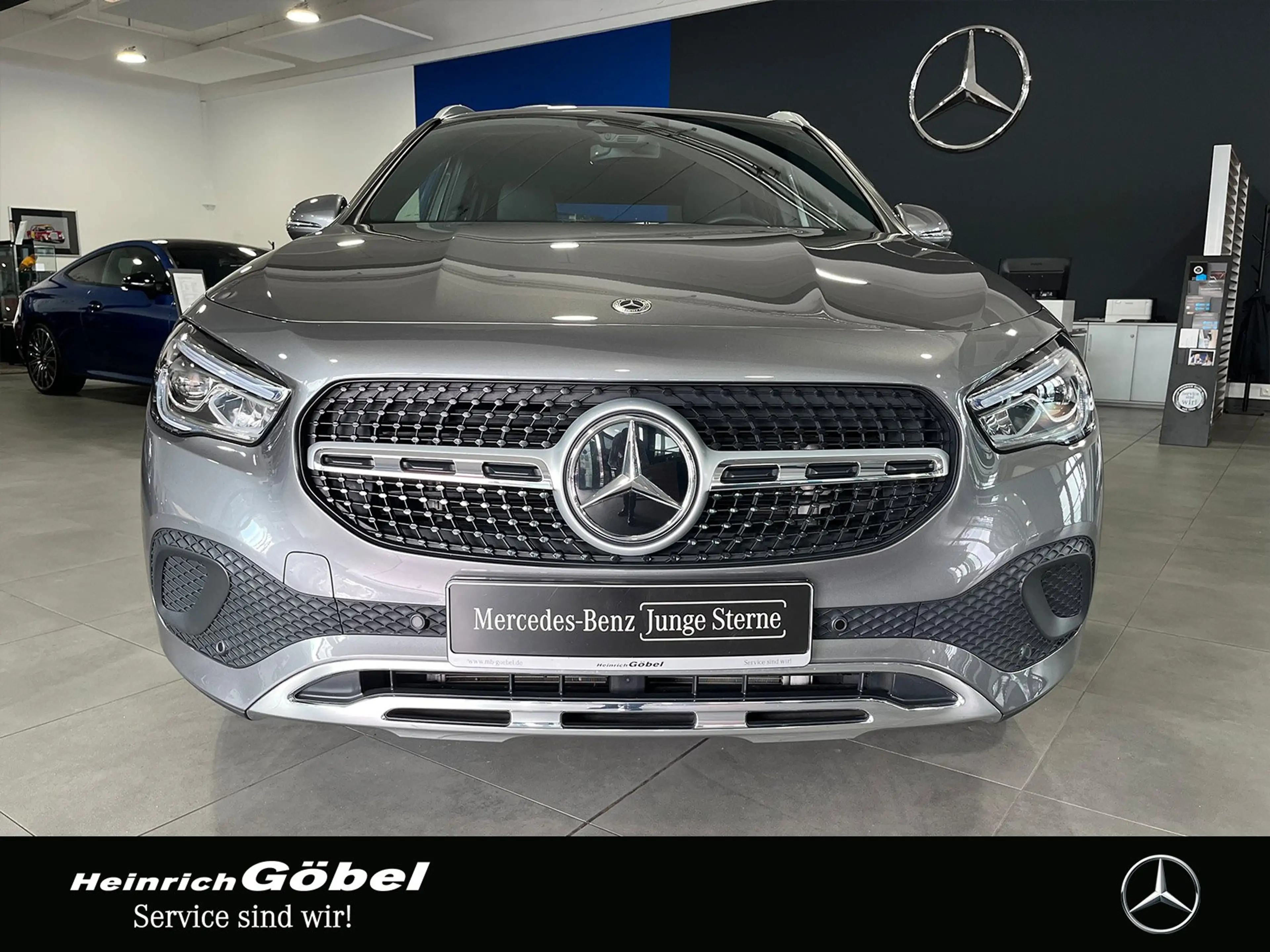 Mercedes-Benz GLA 180 PROGRESSIVE 7G-DCT+KAMERA+LED+ANHÄNGERKU — photo 3