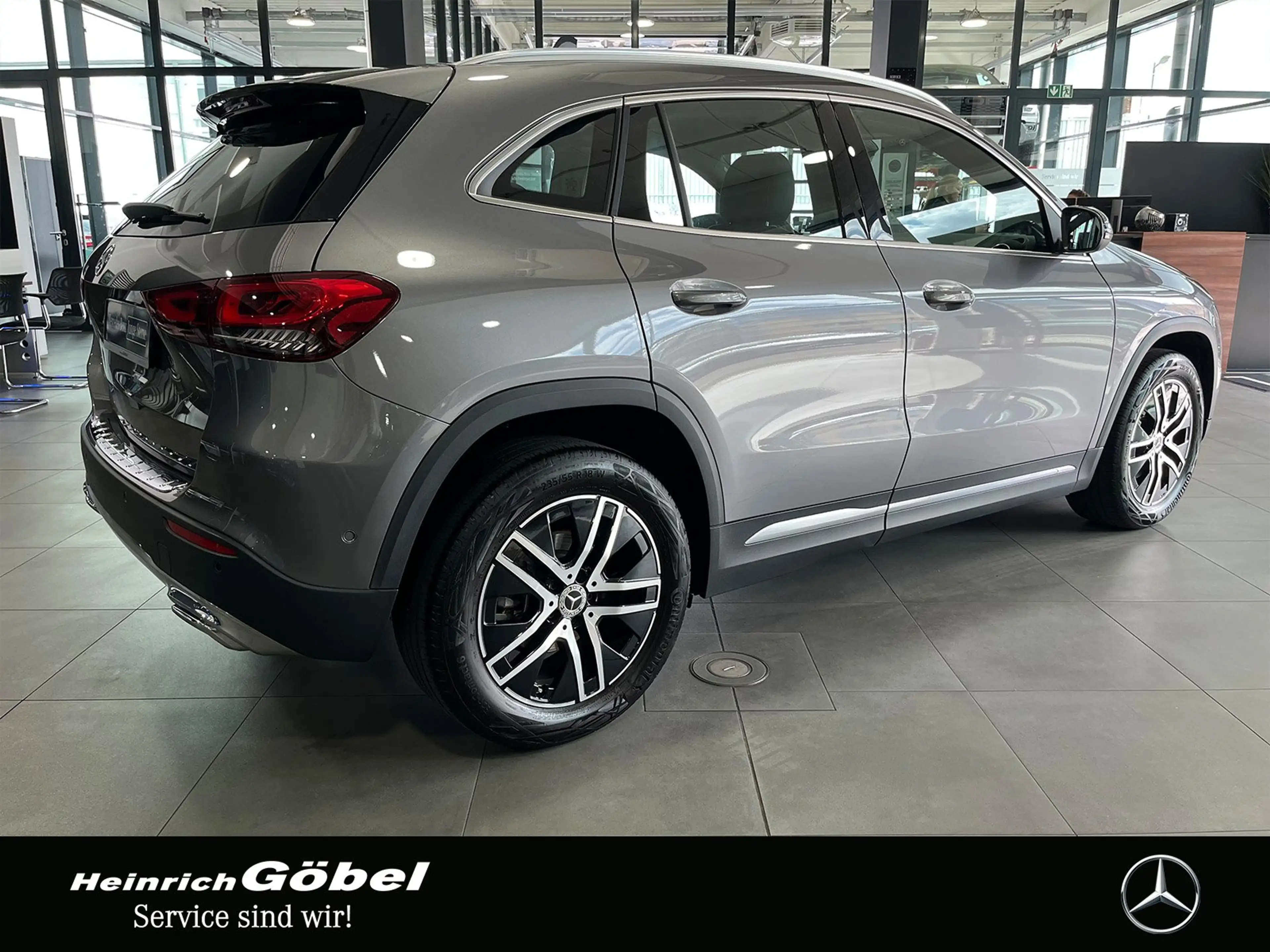 Mercedes-Benz GLA 180 PROGRESSIVE 7G-DCT+KAMERA+LED+ANHÄNGERKU — photo 6