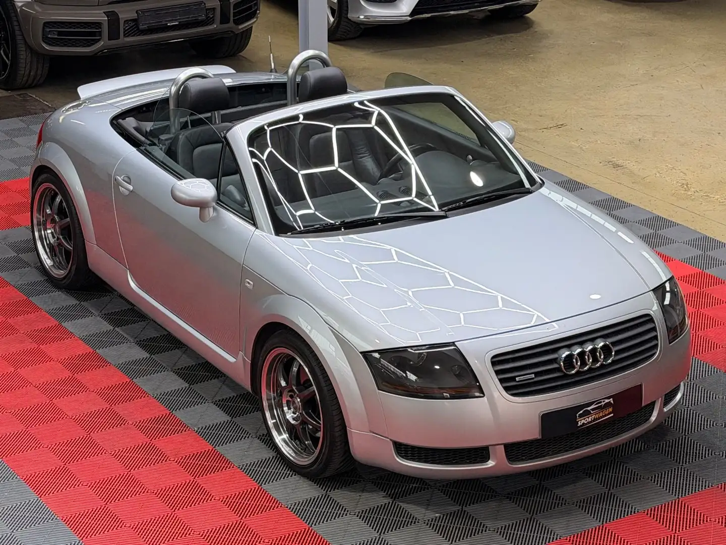 Audi TT Roadster 1.8 T quattro SHZ Leder Klimaaut Silber - 1