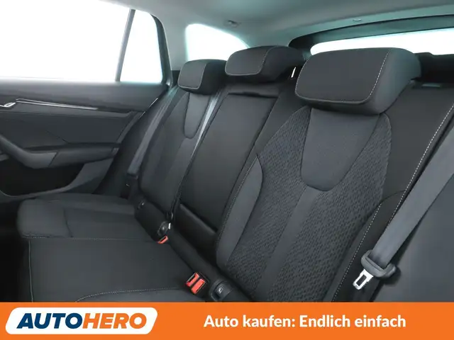 Skoda Octavia view 14