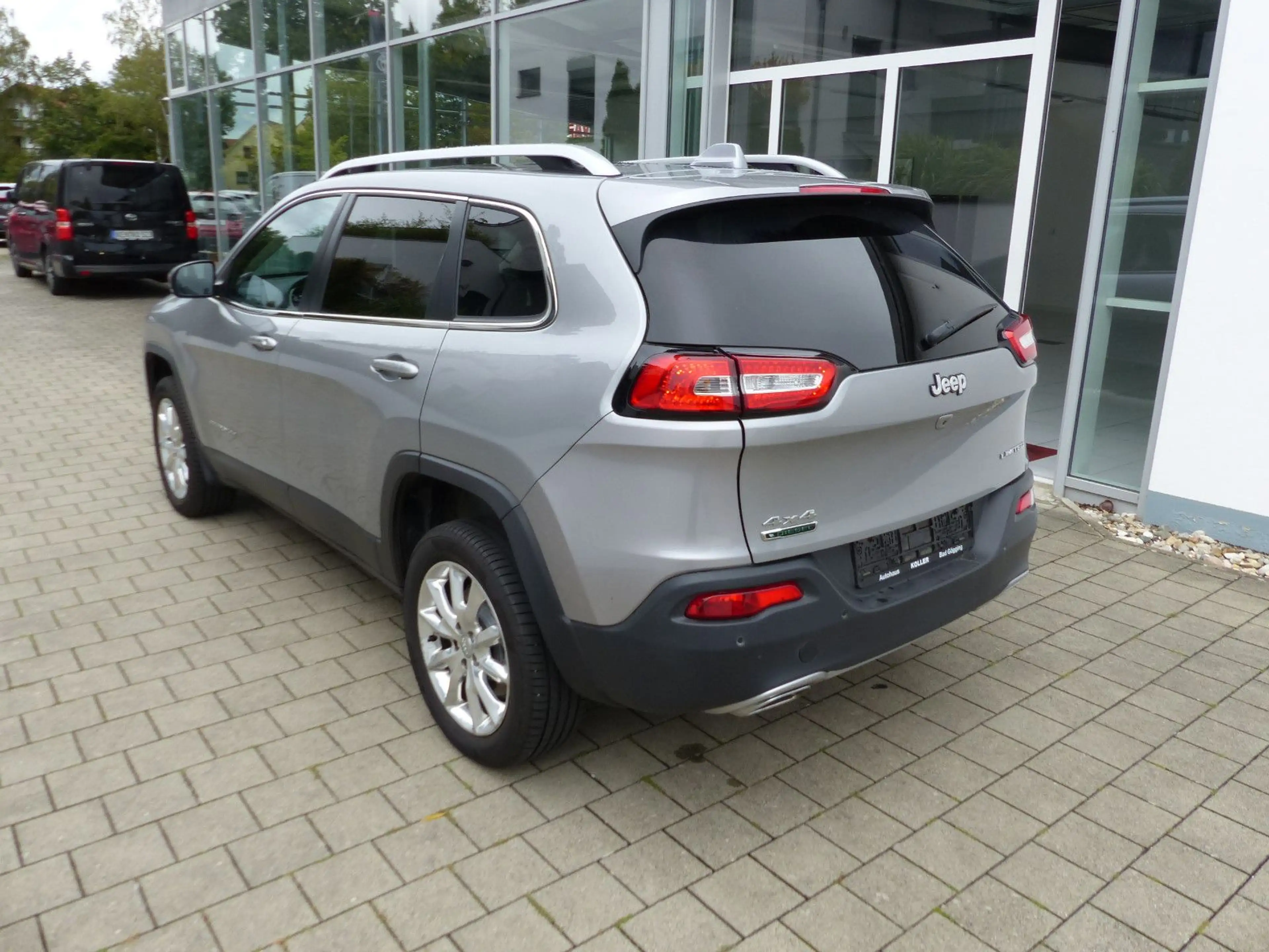 Jeep Cherokee 2.2 4WD Active Drive II  Pano Leder AHK — photo 2