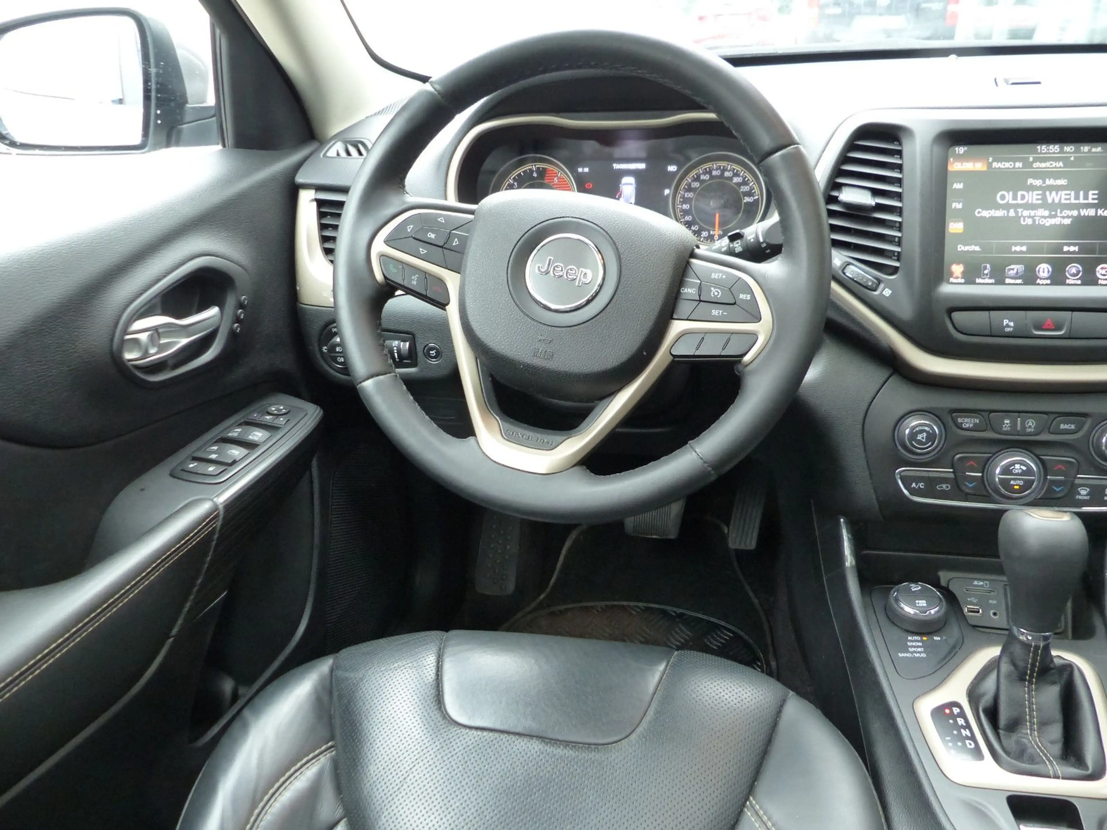 Jeep Cherokee 2.2 4WD Active Drive II  Pano Leder AHK — photo 9