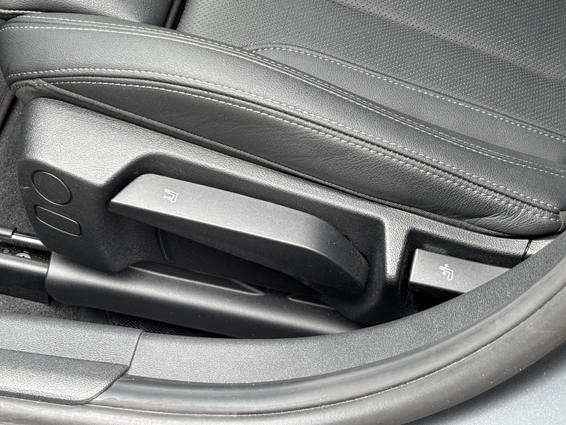 BMW 330 3-serie Touring 330e Touring M-Sport Head-Up Trekh — photo 30