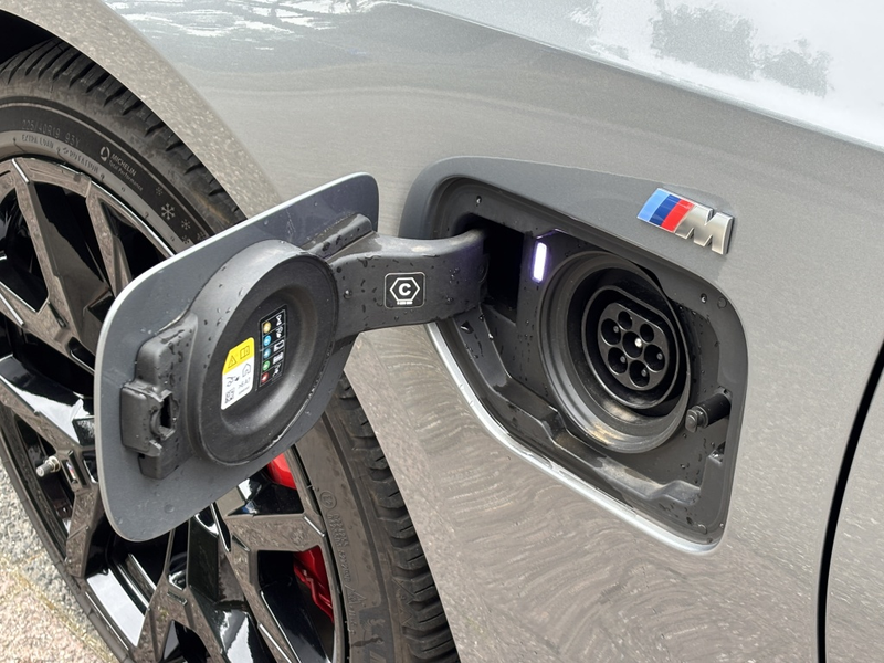 BMW 330 3-serie Touring 330e Touring M-Sport Head-Up Trekh — photo 29