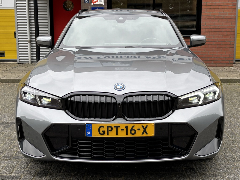 BMW 330 3-serie Touring 330e Touring M-Sport Head-Up Trekh — photo 6