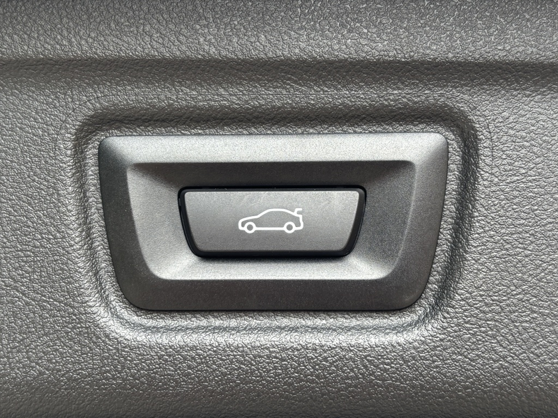 BMW 330 3-serie Touring 330e Touring M-Sport Head-Up Trekh — photo 31