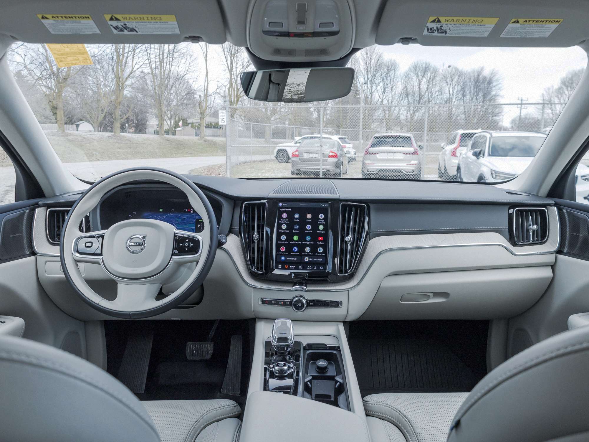 2024 Volvo XC60 T8 eAWD PHEV Ultimate Dark Theme thumb 27