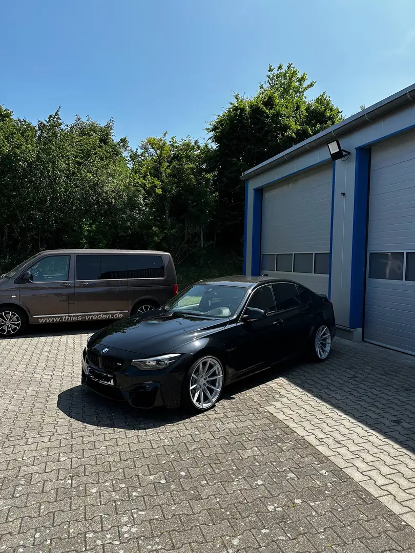 BMW M3 DKG Competition - 1