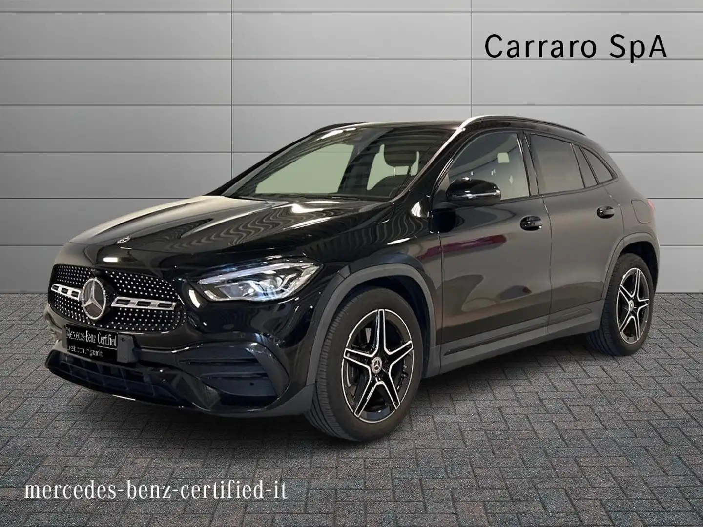 Mercedes-Benz GLA 180 - GLA 180 d Premium auto Noir - 1