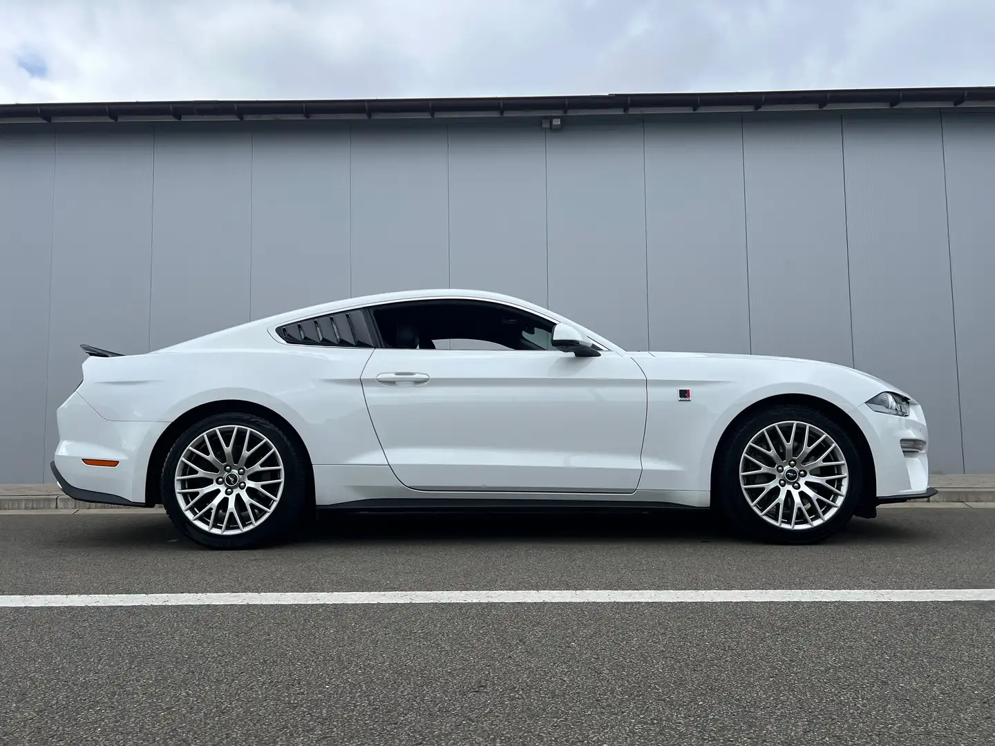 Ford Mustang Mustang 2.3 EcoBoost (EU6.2) Blanc - 2